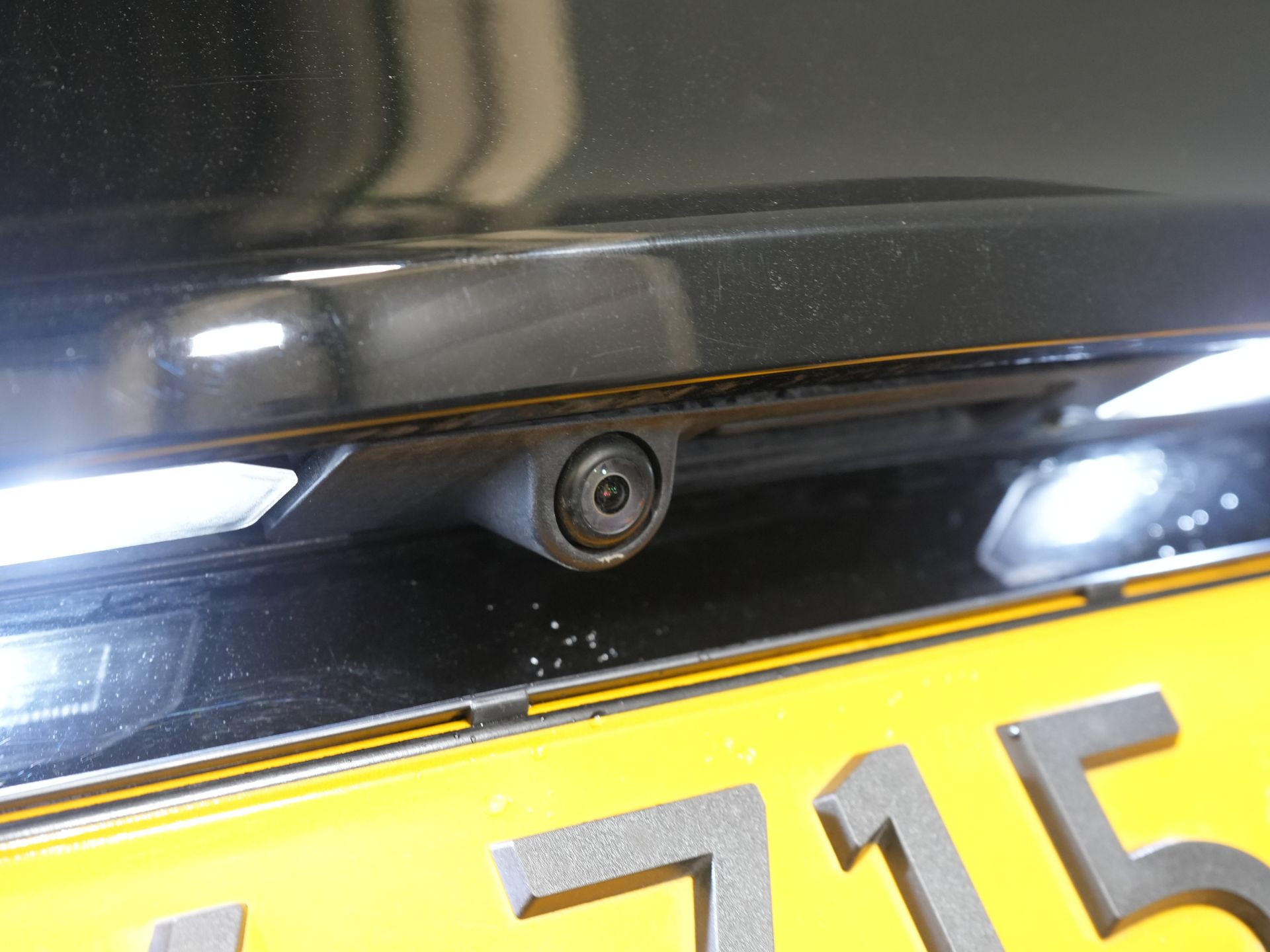 Tesla Model Y SUV 455 Km WLTP (DEMO) Adapt.Cruise/ Pano/ Elek.stoelen/ Memory Elek.klep/ Stoelverw./ Navi/ 360 camera/ Climate/ 20” LMV 16