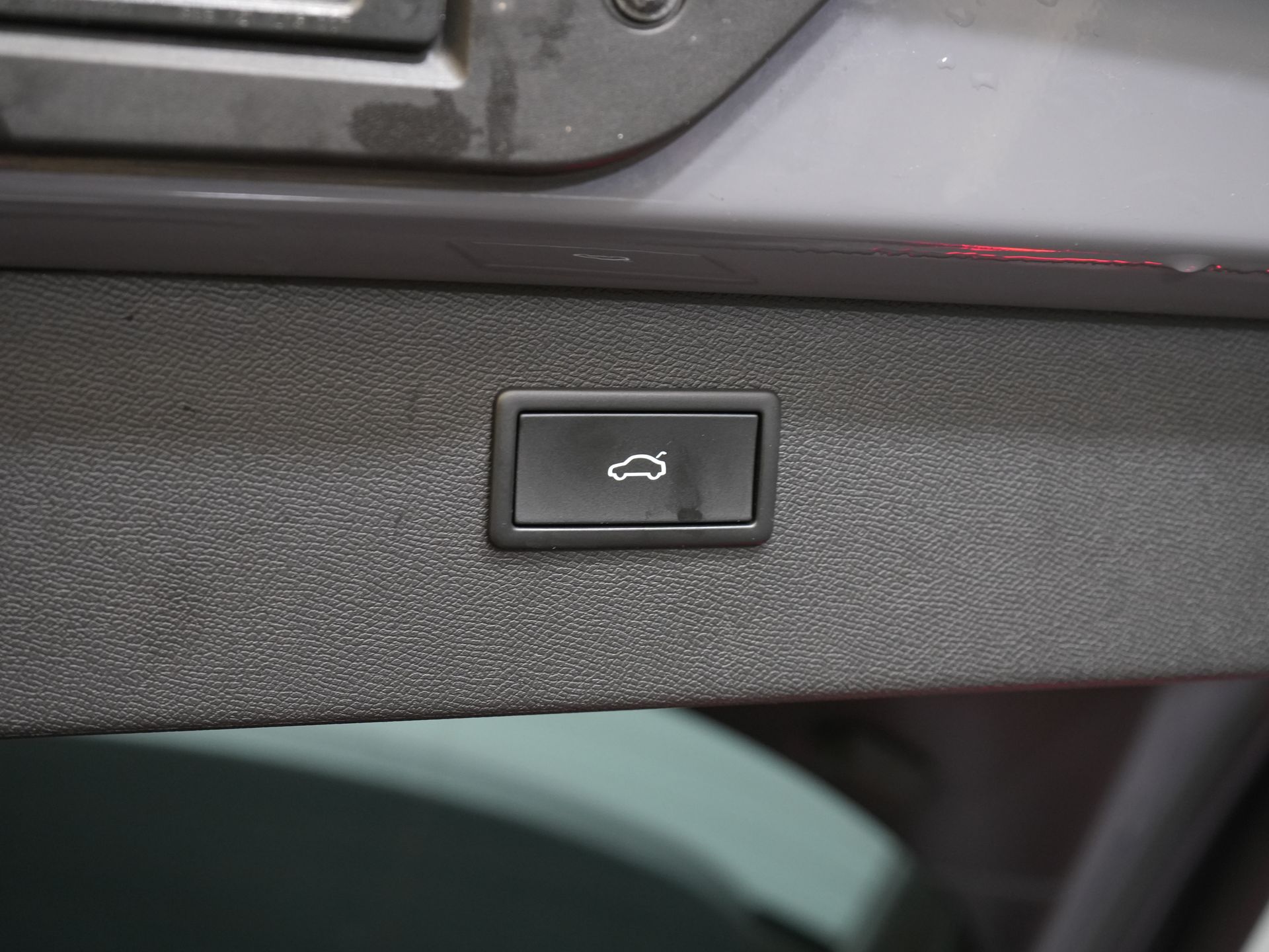 CUPRA Formentor SUV 1.4 e-Hybrid 245 pk VZ Performance Pano/ Elek.Trekhaak/ Elek.Klep/ Mem.Stoel/ Matrix/ Adapt. Cruise/ Carplay/ Camera/ Stoelverw. 17