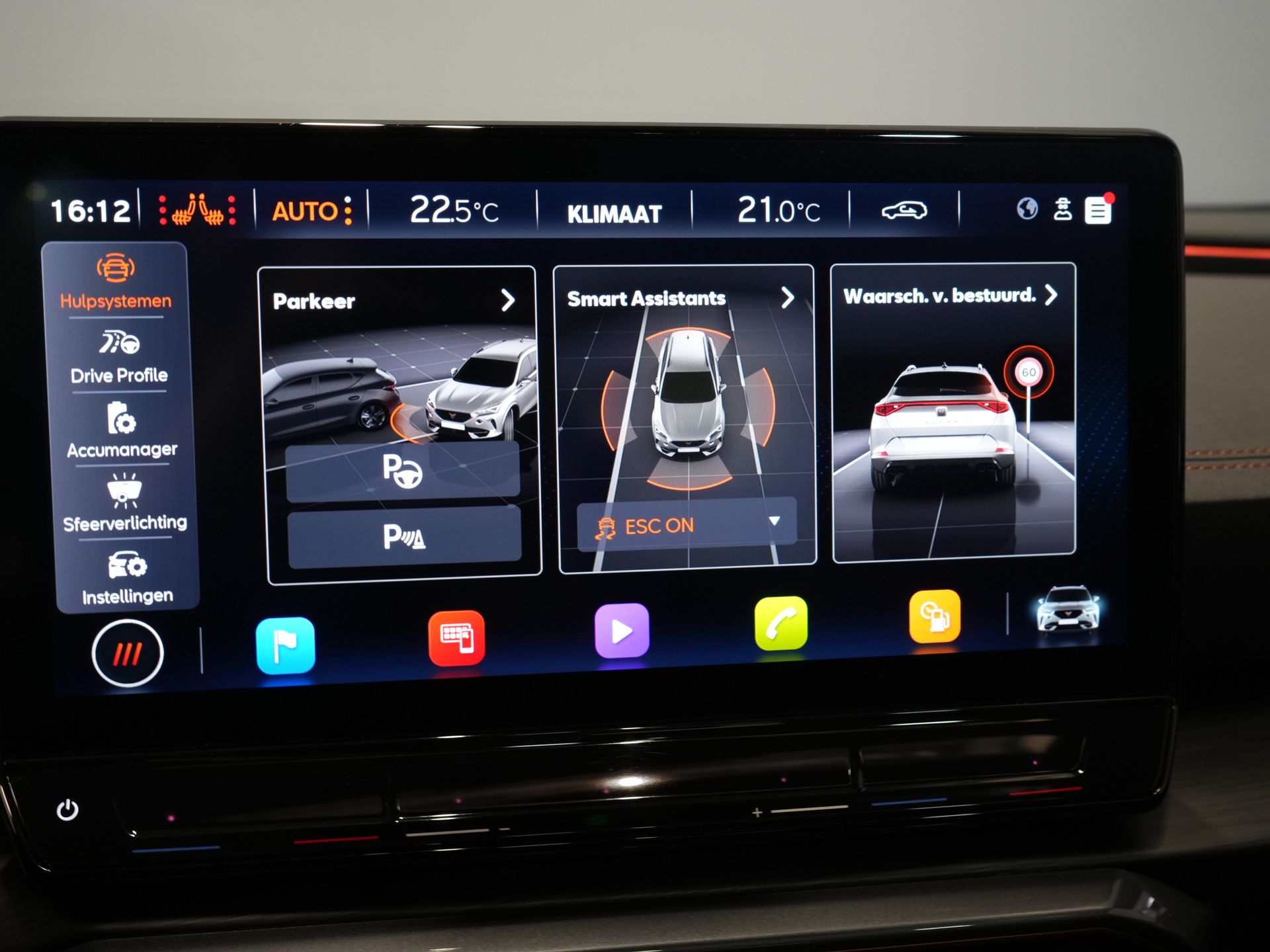 CUPRA Formentor SUV 1.4 e-Hybrid 245 pk VZ Performance Pano/ Elek.Trekhaak/ Elek.Klep/ Mem.Stoel/ Matrix/ Adapt. Cruise/ Carplay/ Camera/ Stoelverw. 30