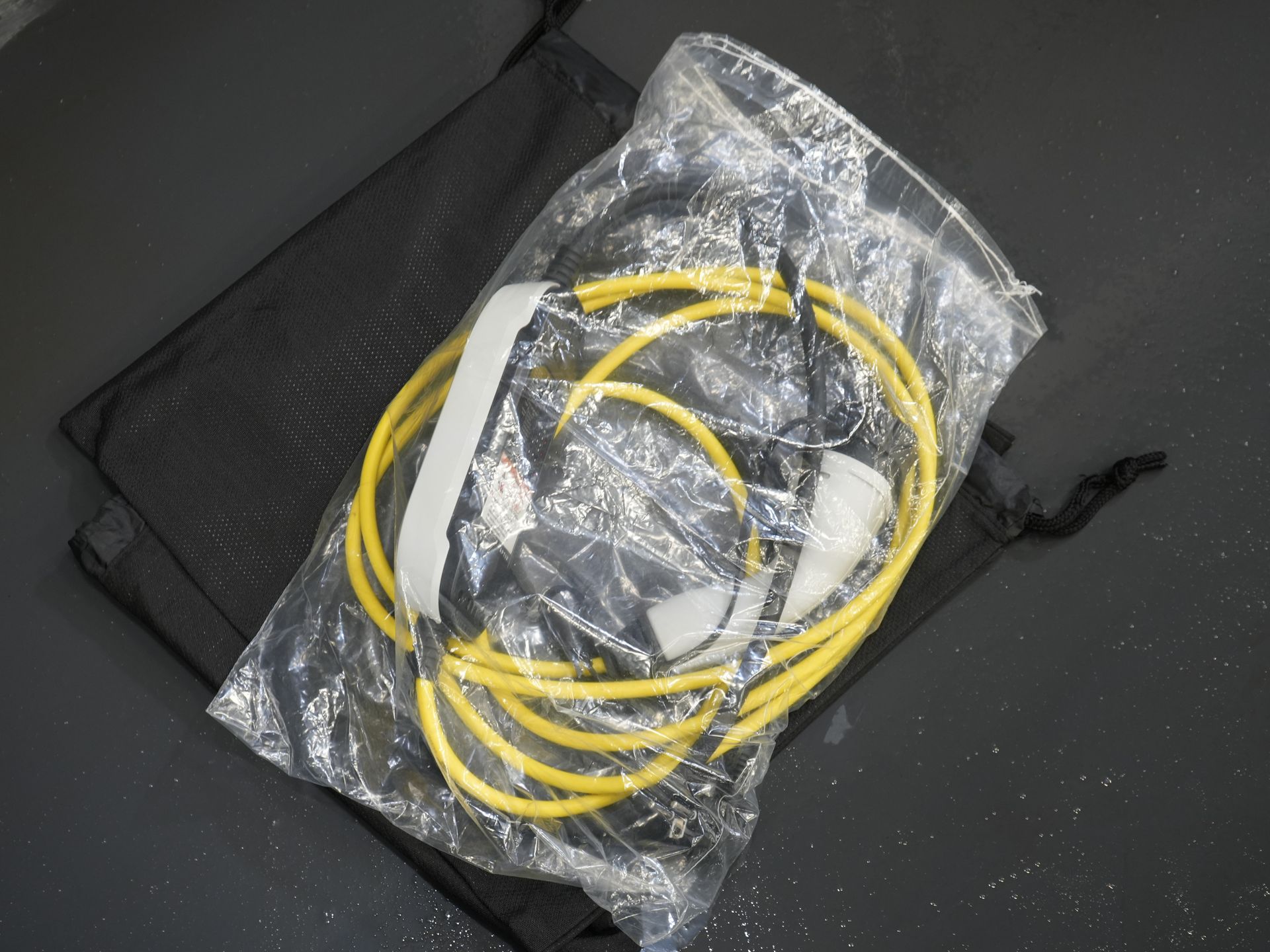 CUPRA Formentor SUV 1.4 e-Hybrid 245 pk VZ Performance Pano/ Elek.Trekhaak/ Elek.Klep/ Mem.Stoel/ Matrix/ Adapt. Cruise/ Carplay/ Camera/ Stoelverw. 36