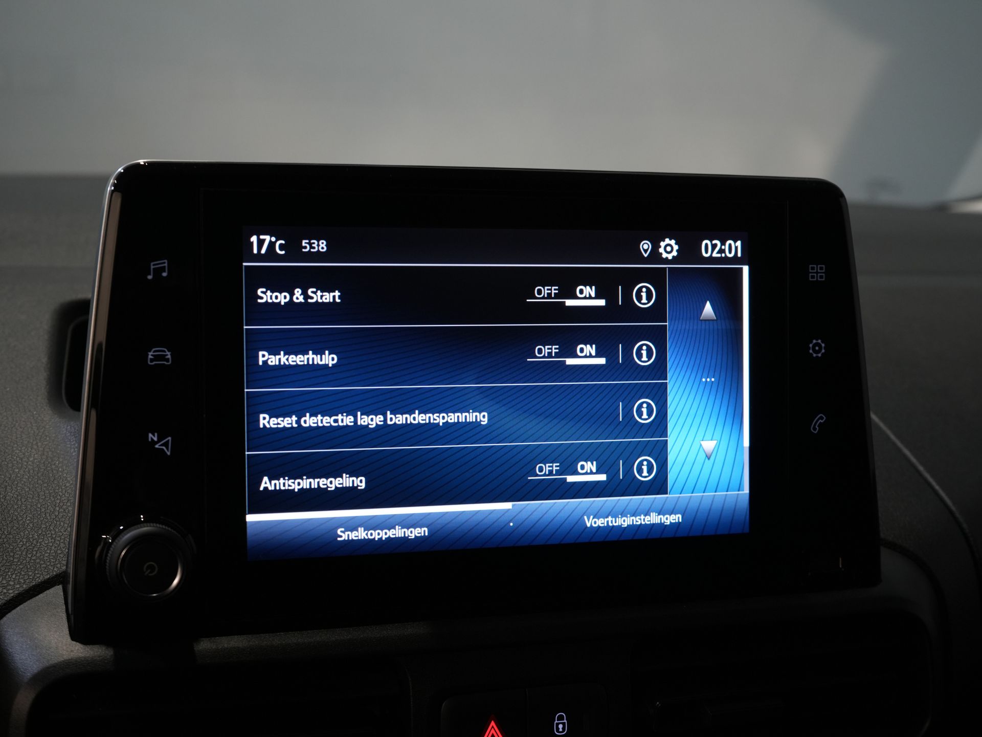 Toyota PROACE CITY Bestelbus 1.5 130 pk Aut. L2 2x Schuifdeur/ 3 Pers./ Carplay/ Standkachel/ Airco/ Camera/ Cruise/ PDC 25