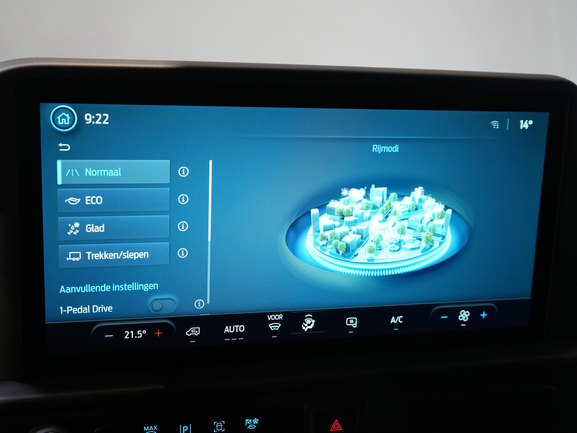 Ford E-Transit Custom Bestelbus 65 kWh L2 330 km WLTP 2x Schuifdeur/ Standkachel/ Snellader/ 2.3t Trekverm./ Carplay/ Climate/ Camera/ PDC/ Cruise 21