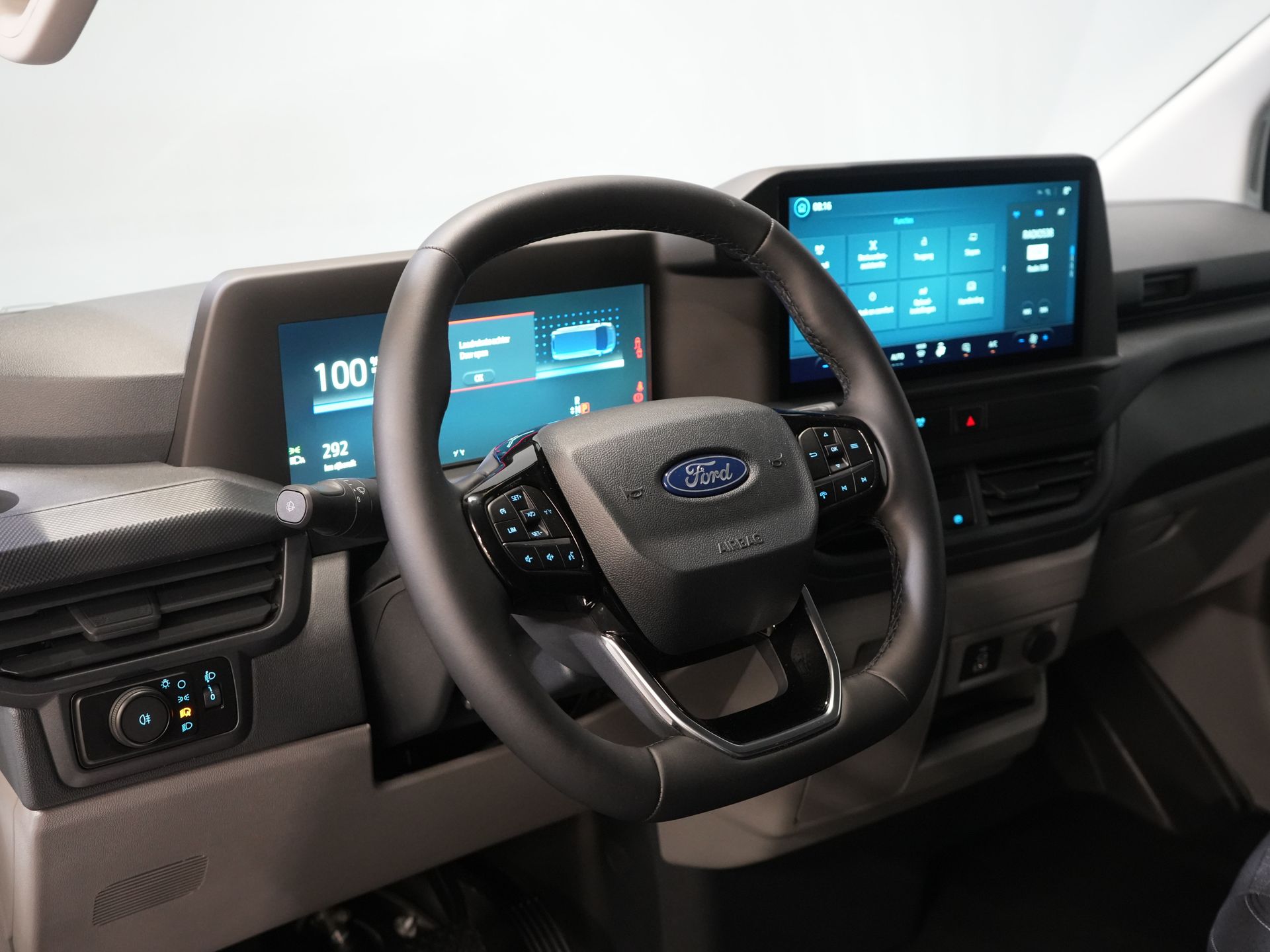 Ford E-Transit Custom Bestelbus 65 kWh L2 330 km WLTP LED/ Standkachel/ Snellader/ 2.3t Trekverm./ Carplay/ Climate/ Camera/ PDC/ Cruise 13