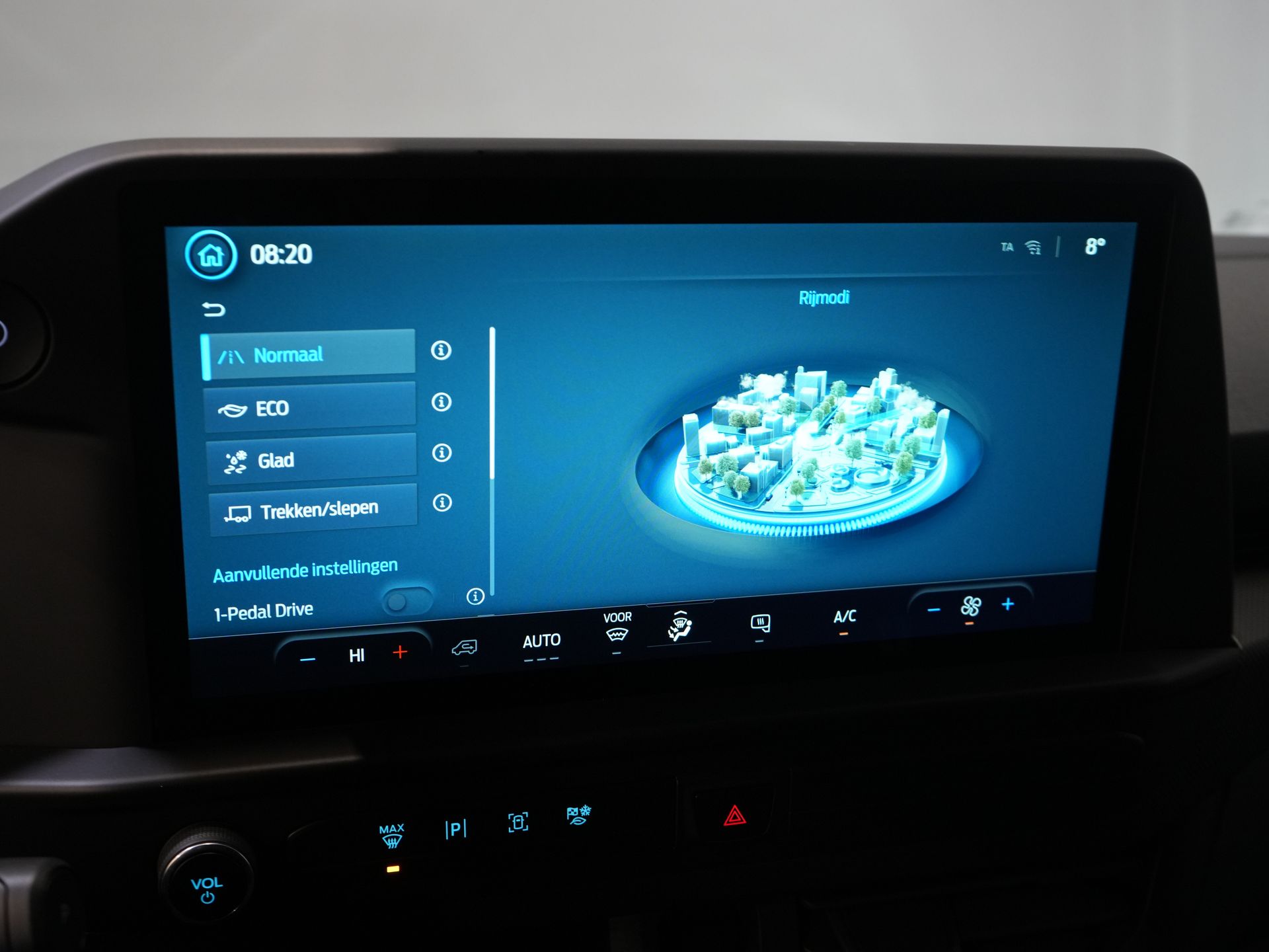 Ford E-Transit Custom Bestelbus 65 kWh L2 330 km WLTP LED/ Standkachel/ Snellader/ 2.3t Trekverm./ Carplay/ Climate/ Camera/ PDC/ Cruise 20