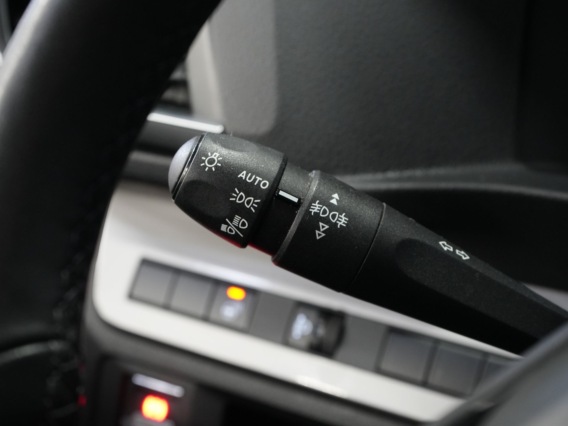 Opel Vivaro Bestelbus 2.0 180 pk Aut. DC Dubbel Cabine Elek.Stoelen/ Leder/ 2xSchuifdeur/ Afn.Trekhaak/ Climate/ Carplay/ Stoelverw./ Navi/ Cruise/ PD 18