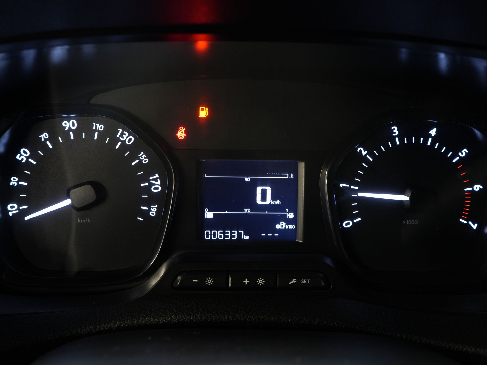 Opel Vivaro Bestelbus 2.0 D 145 pk L3 ZGAN 2.5t.Trekverm./ Airco/ Cruise/ PDC/ 3 Persoons 16