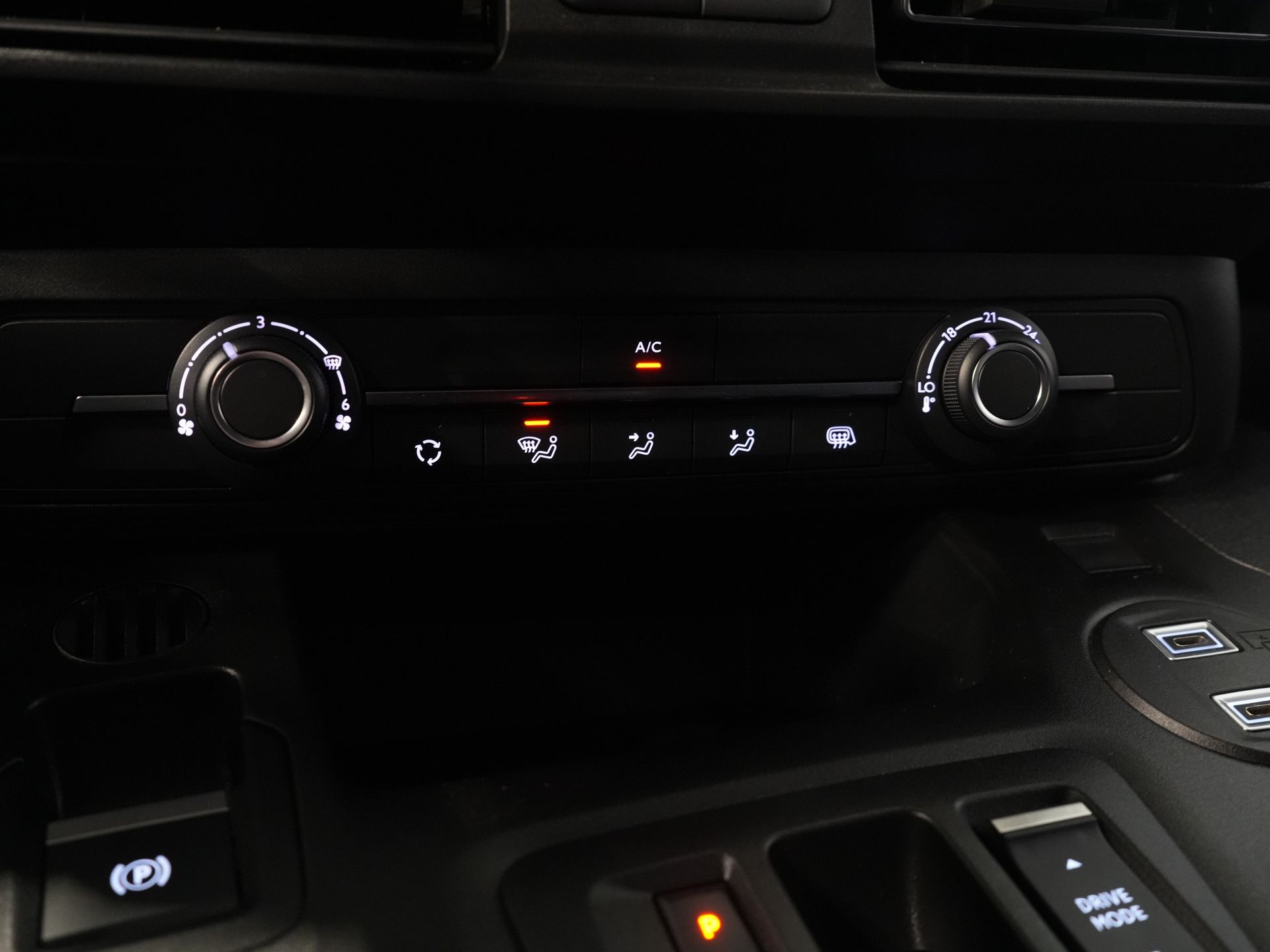 Citroën E-Berlingo Bestelbus 50 kWh 335 km WLTP L2 LED/ Snellader/ Navi/ Carplay/ Camera/ LMV/ PDC/ Airco 20