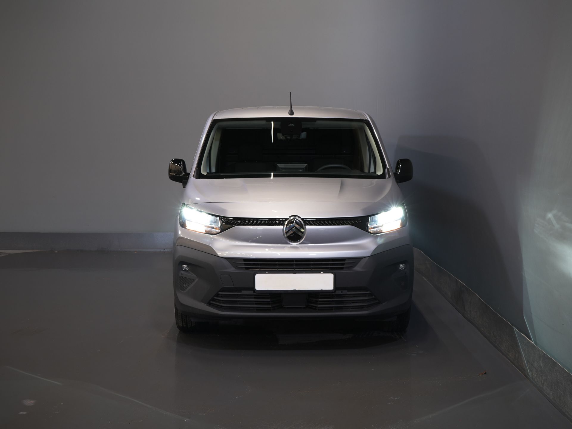 Citroën E-Berlingo Bestelbus 50 kWh 335 km WLTP L2 LED/ Snellader/ Navi/ Carplay/ Camera/ LMV/ PDC/ Airco 6