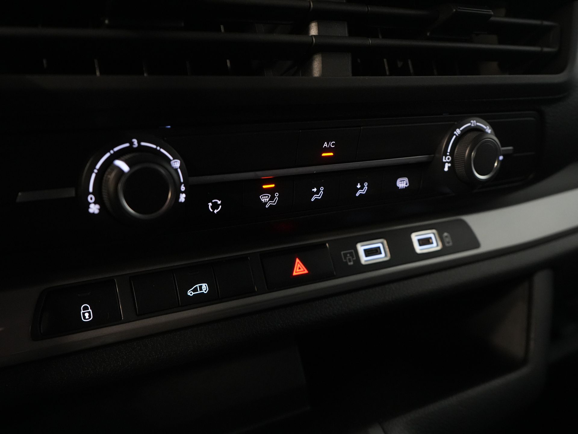 Fiat Scudo Bestelbus 2.0 MJ 120 pk L3 Carplay/ Camera/ PDC/ Cruise/ Airco 19