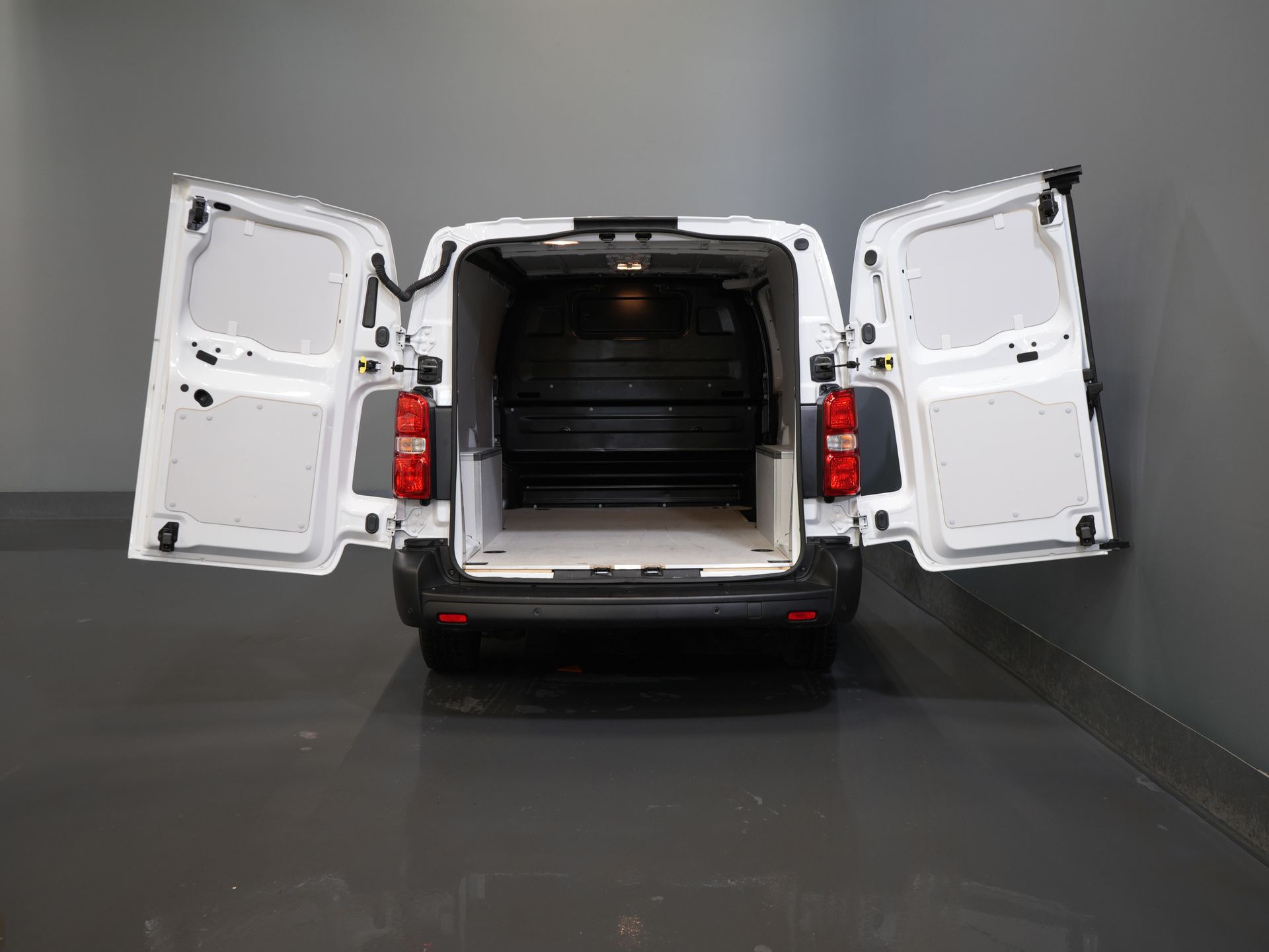 Fiat Scudo Bestelbus 2.0 MJ 120 pk L3 Carplay/ Camera/ PDC/ Cruise/ Airco 4