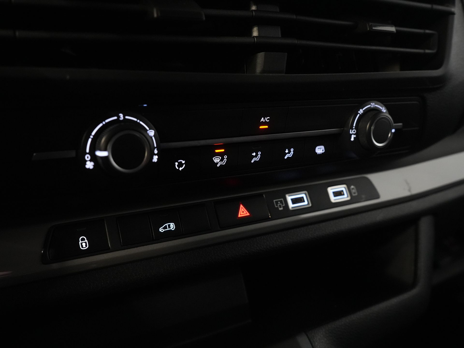 Fiat Scudo Bestelbus 2.0 MJ 120 pk L3 Carplay/ Camera/ PDC/ Cruise/ Airco 19