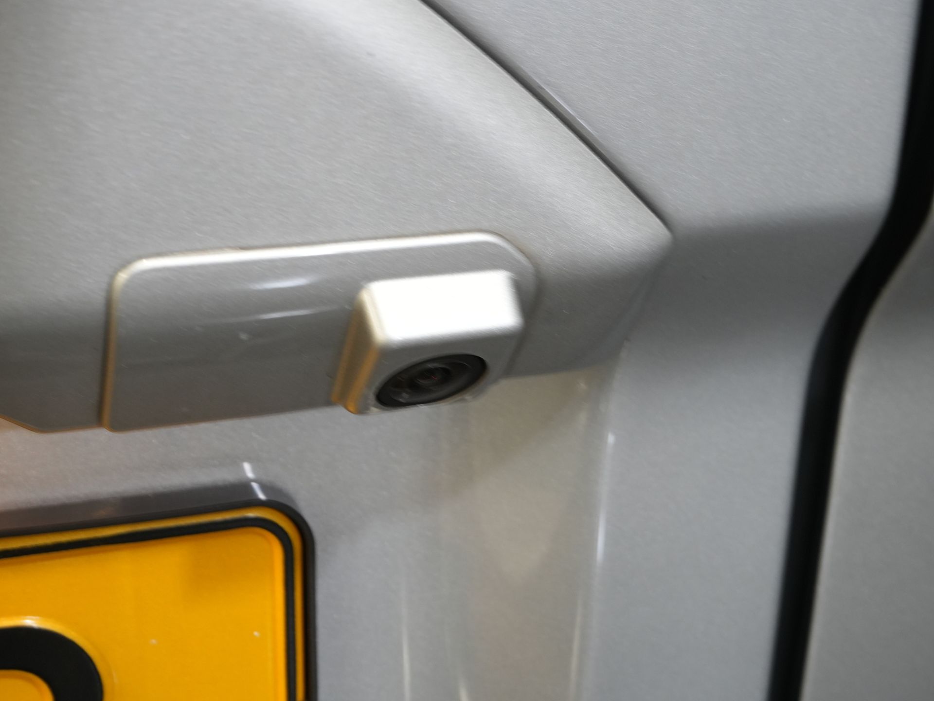 Ford Transit Custom Bestelbus 2.0 TDCI 130 pk L2 Limited DC Dubbel Cabine 2xSchuifdeur/ Stoelverw./ Carplay/ Cruise/ PDC/ Camera/ Navi/ Trekhaak/ Alarm III 15