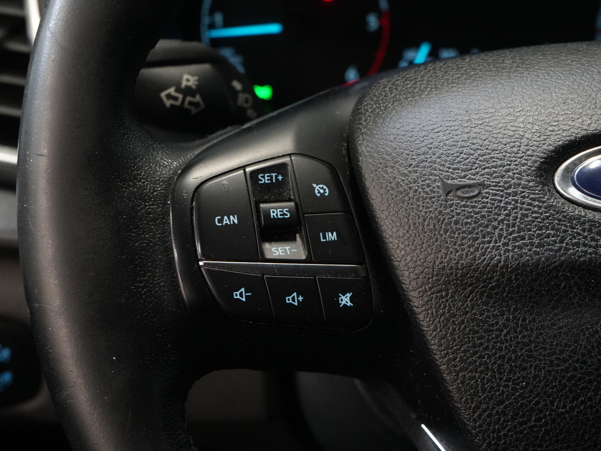 Ford Transit Custom Bestelbus 2.0 TDCI 130 pk L2 Limited DC Dubbel Cabine 2xSchuifdeur/ Stoelverw./ Carplay/ Cruise/ PDC/ Camera/ Navi/ Trekhaak/ Alarm III 18