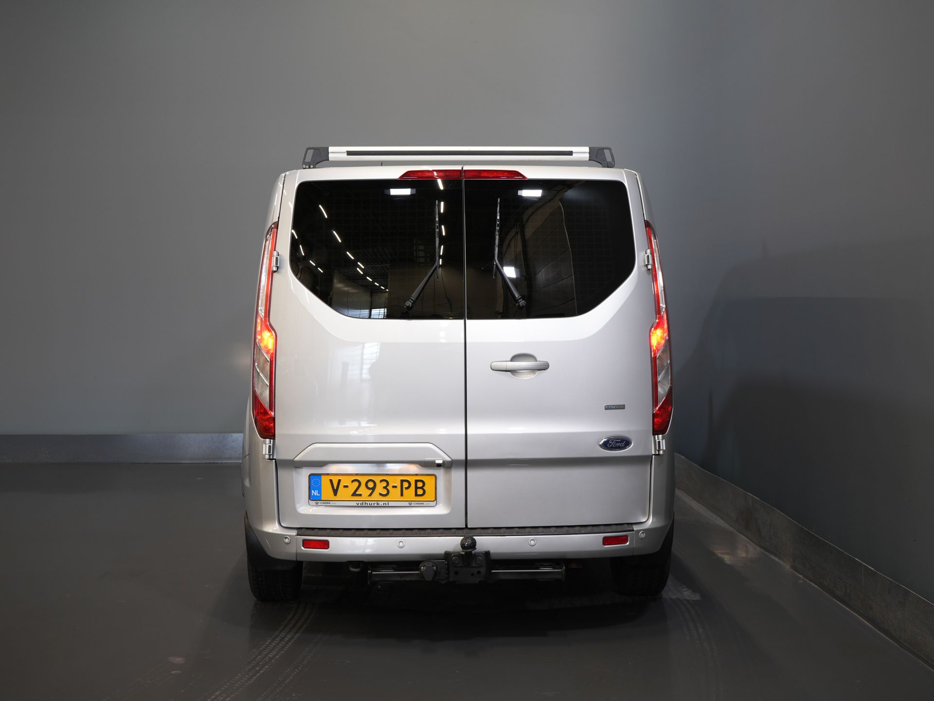 Ford Transit Custom Bestelbus 2.0 TDCI 130 pk L2 Limited DC Dubbel Cabine 2xSchuifdeur/ Stoelverw./ Carplay/ Cruise/ PDC/ Camera/ Navi/ Trekhaak/ Alarm III 5