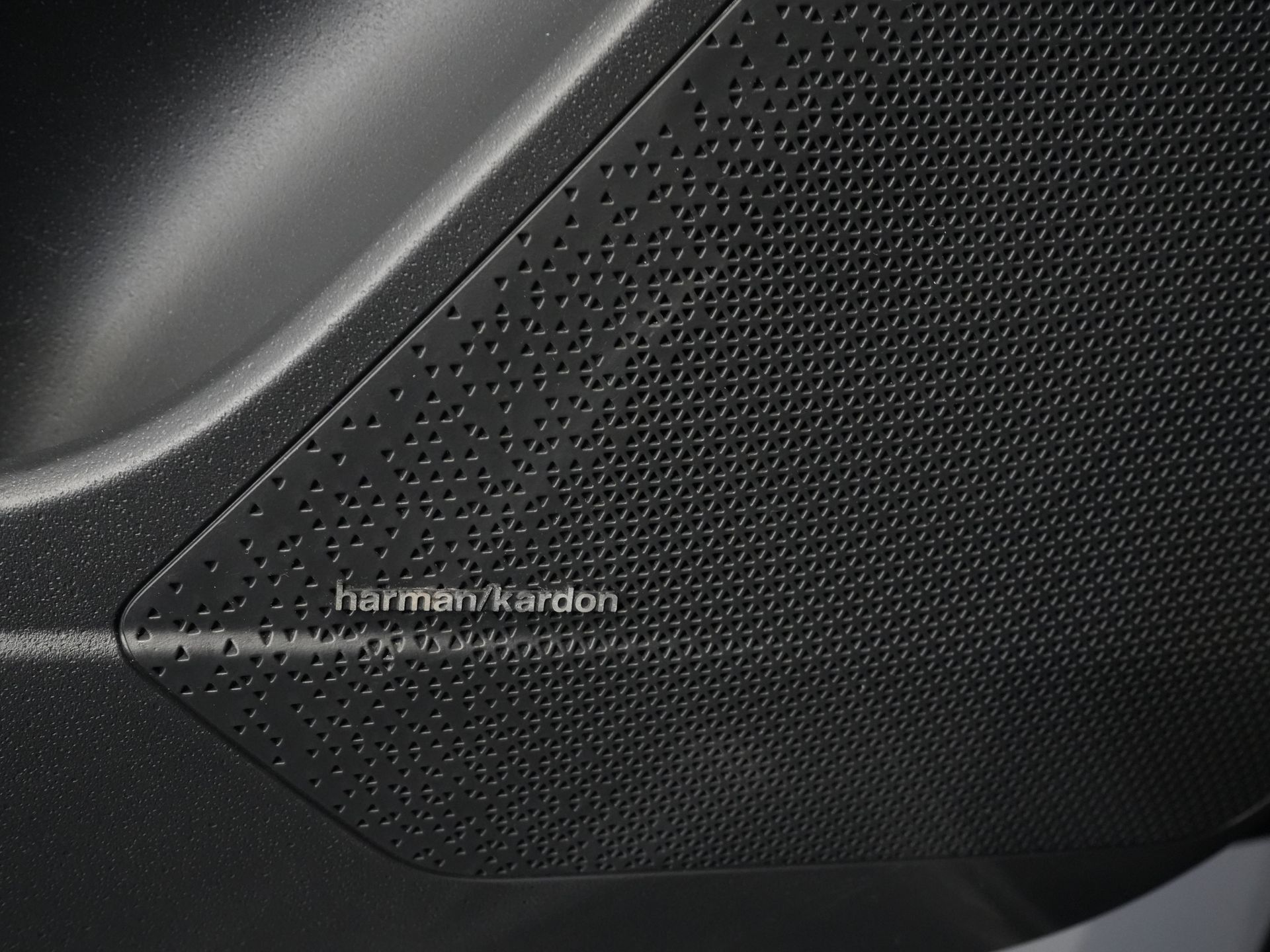 Kia Niro SUV 1.6 GDi PHEV Executive Line Harman Kardon/ Stoelvent./ 18