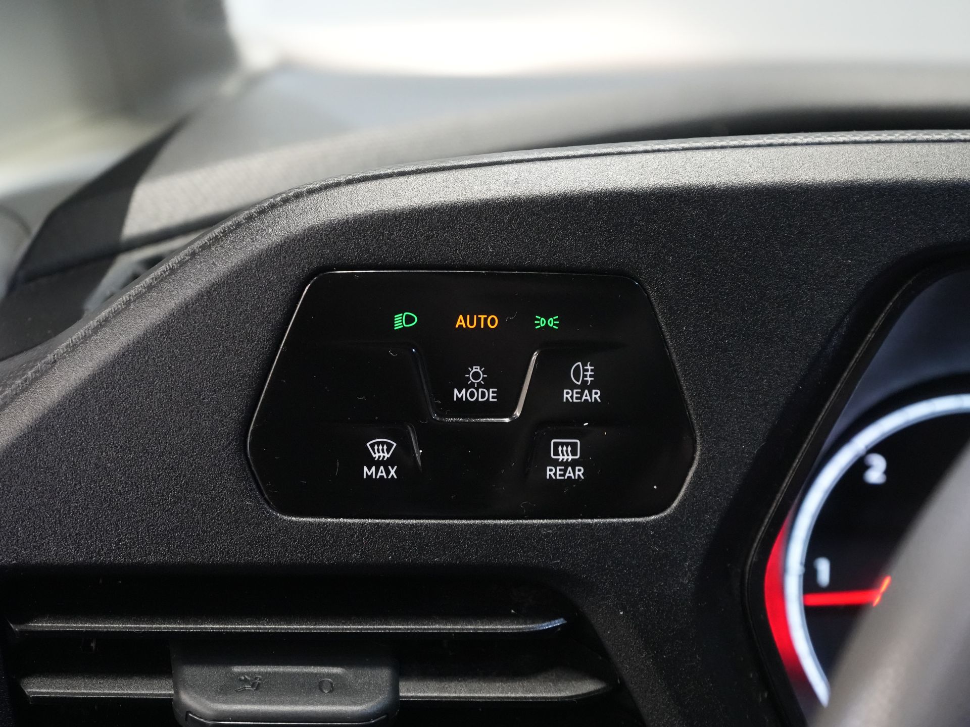 Volkswagen Caddy Cargo Bestelbus 2.0 TDI 105 pk PDC/ Betimmerd/ Bluetooth/ Airco 15