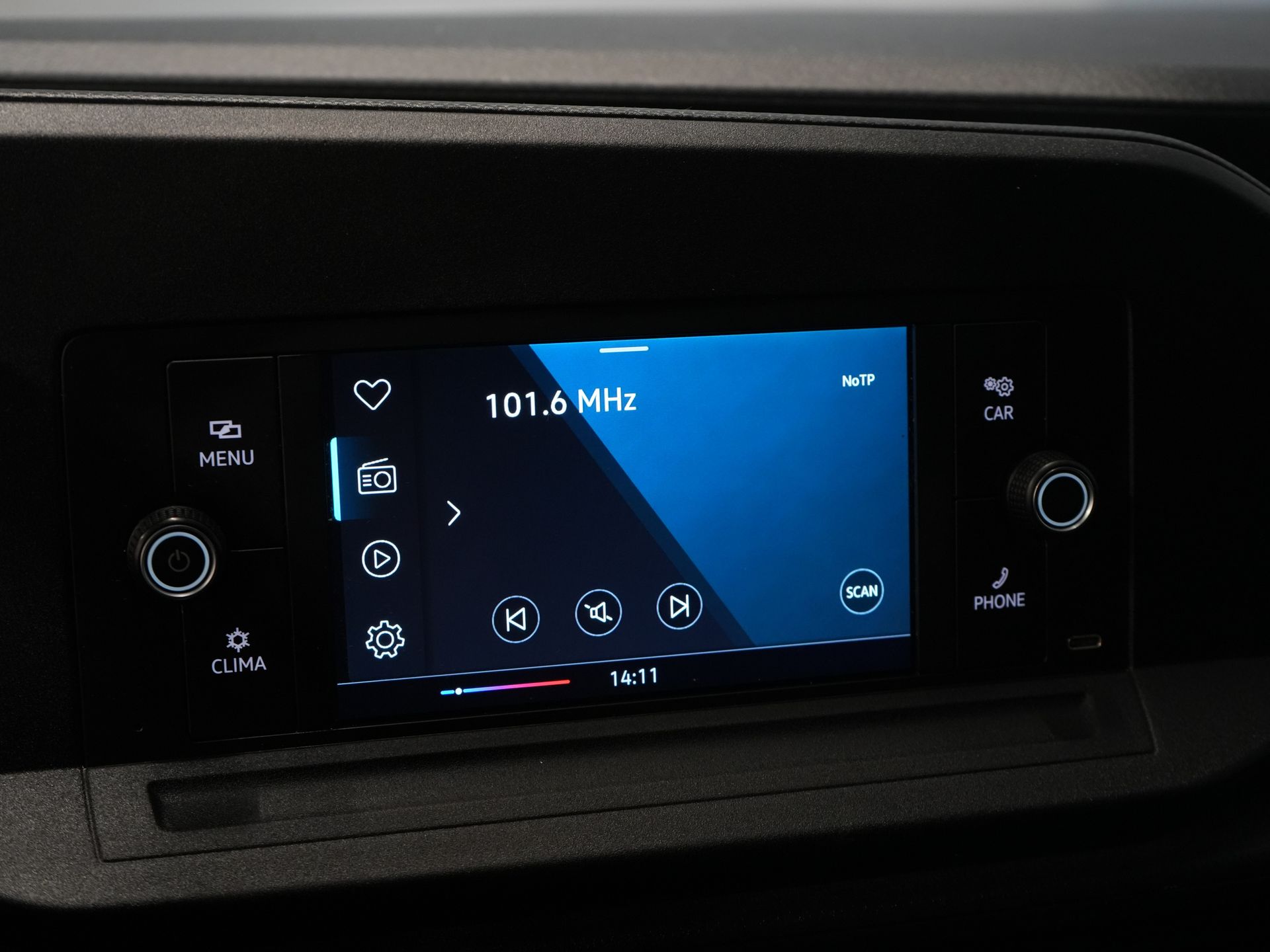 Volkswagen Caddy Cargo Bestelbus 2.0 TDI 105 pk PDC/ Betimmerd/ Bluetooth/ Airco 17