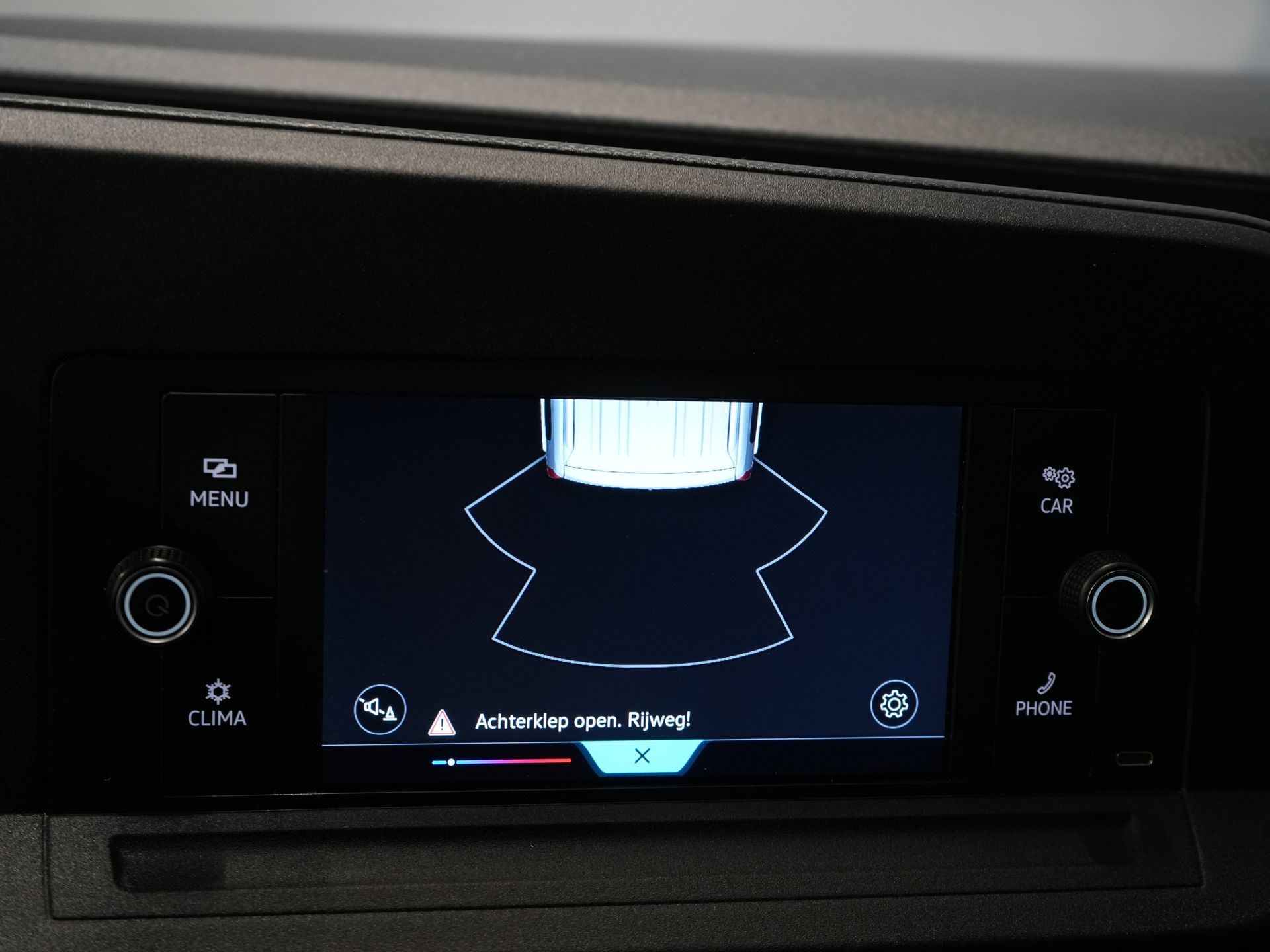 Volkswagen Caddy Cargo Bestelbus 2.0 TDI 105 pk PDC/ Betimmerd/ Bluetooth/ Airco 18