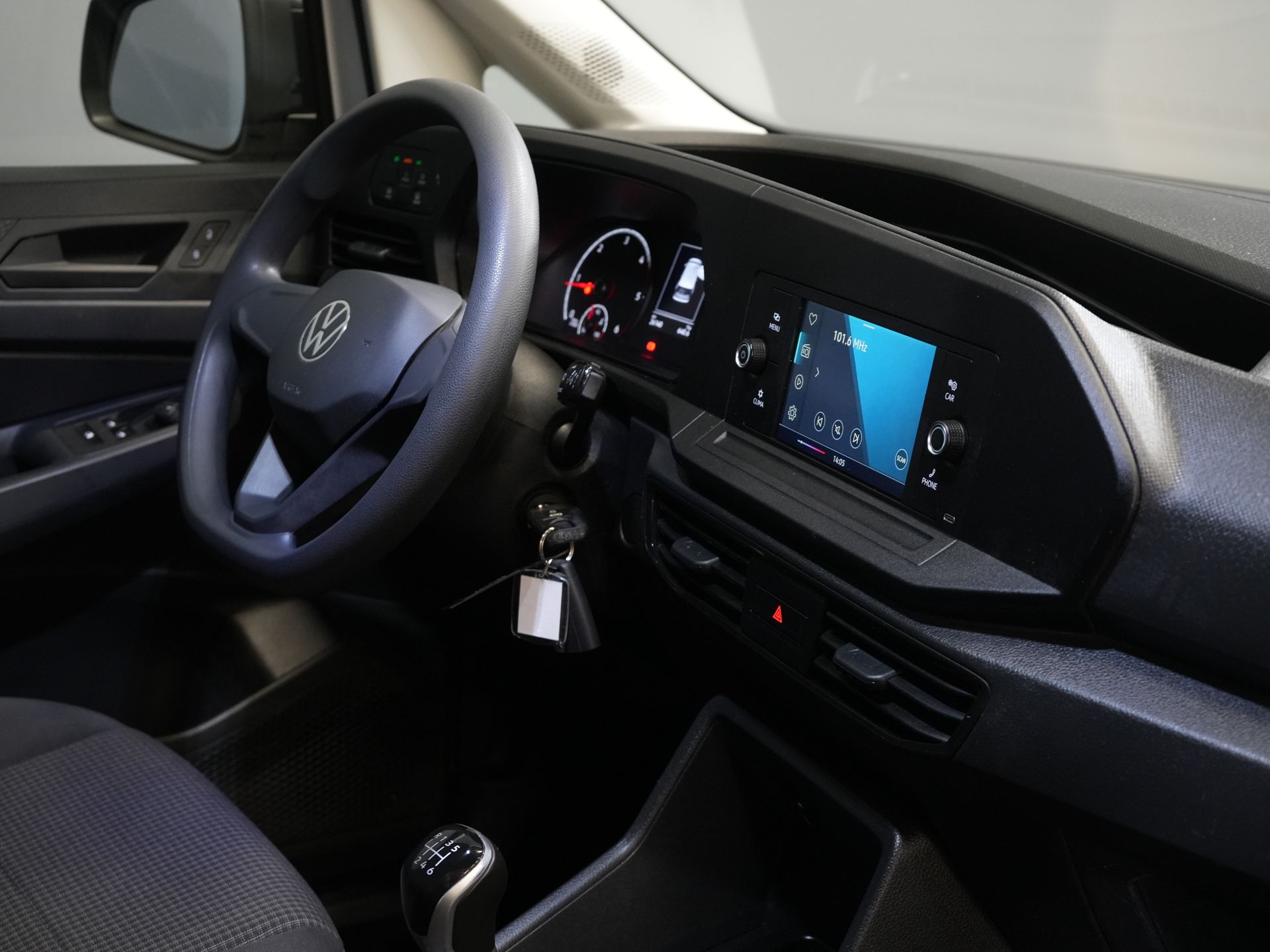 Volkswagen Caddy Cargo Bestelbus 2.0 TDI 105 pk PDC/ Betimmerd/ Bluetooth/ Airco 2