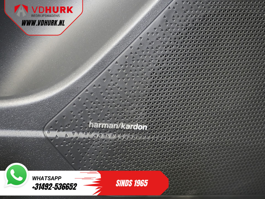 Kia Niro SUV 1.6 GDi PHEV Executive Line Harman Kardon/ Stoelvent./ 18