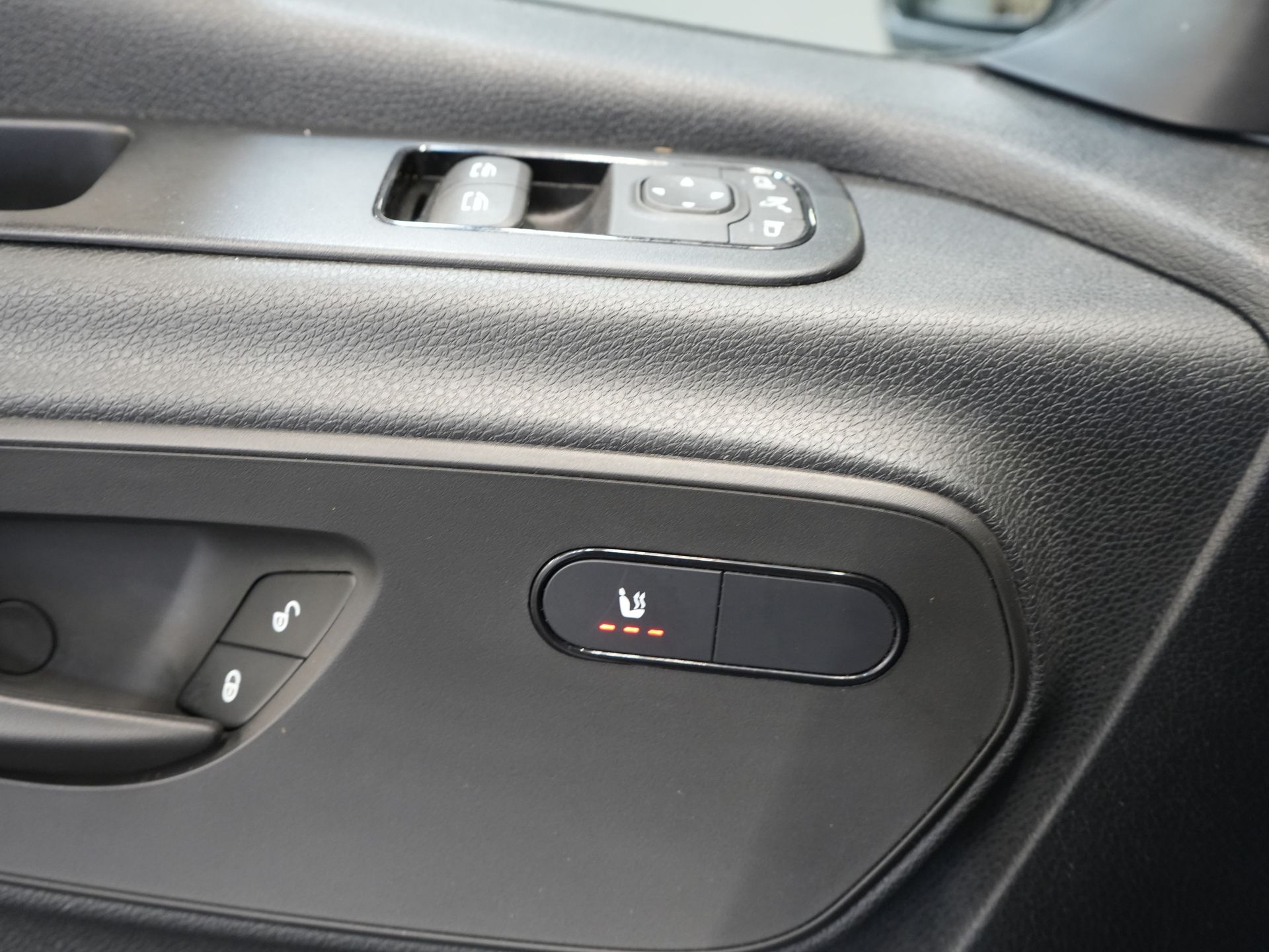 Mercedes-Benz Sprinter Bestelbus 317 CDI Aut. L2H2 BPM VRIJ! 3.5t Trekverm./ Gev.Stoel/ 270 Gr.Deuren/ Stoelverw./ Navi/ Camera/ Cruise/ Airco/ DAB 17