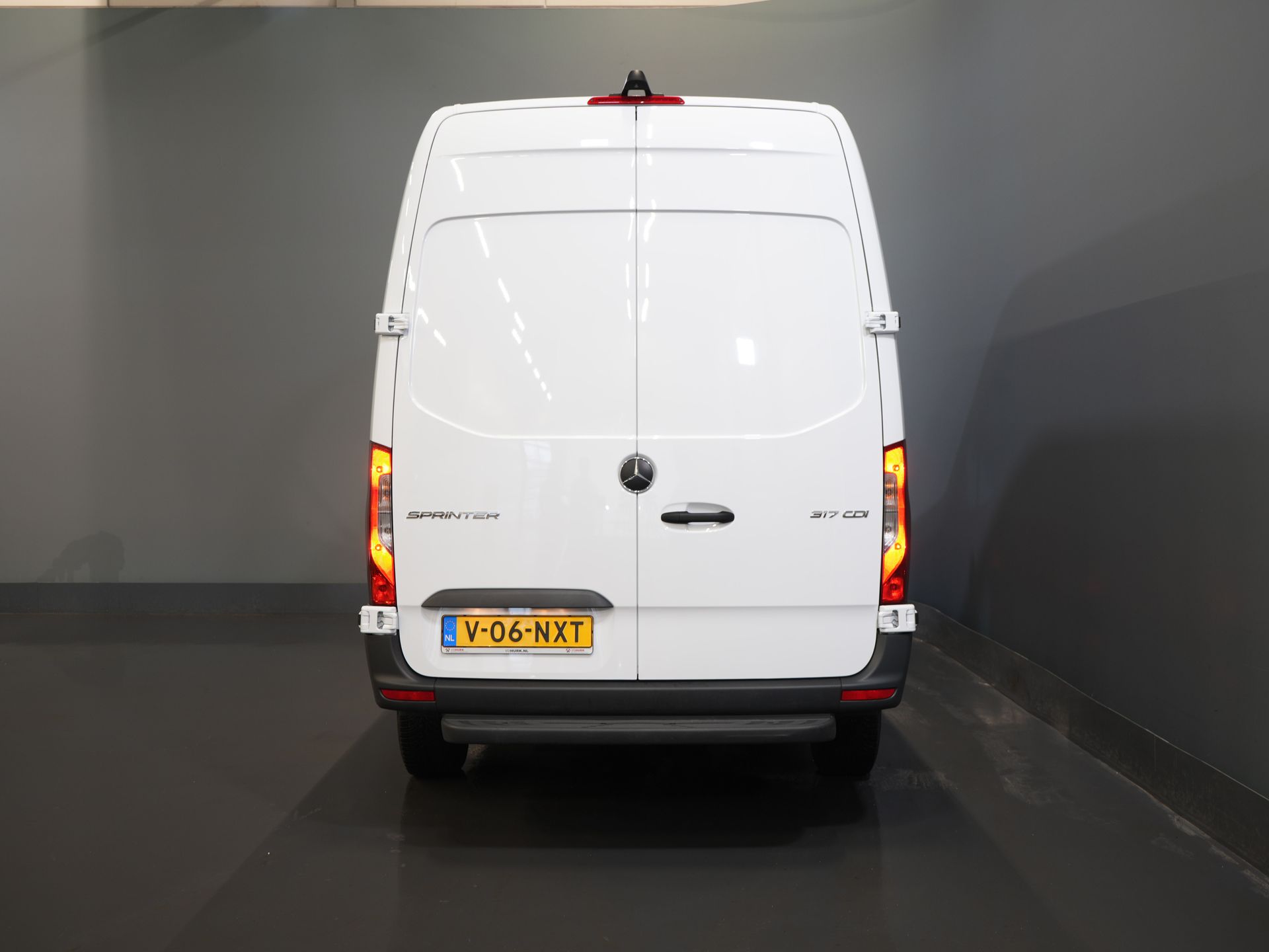Mercedes-Benz Sprinter Bestelbus 317 CDI Aut. L2H2 BPM VRIJ! 3.5t Trekverm./ Gev.Stoel/ 270 Gr.Deuren/ Stoelverw./ Navi/ Camera/ Cruise/ Airco/ DAB 5