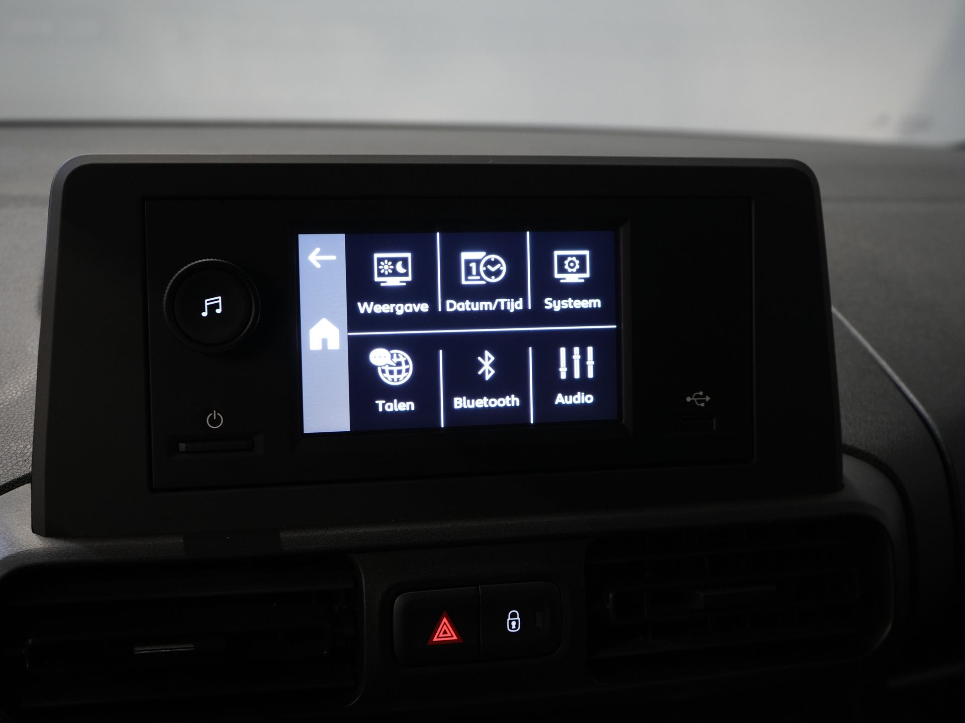 Peugeot e-Partner Bestelbus 50 kWh 280 km WLTP Standkachel/ Snellader/ DAB/ Cruise/ Airco 24