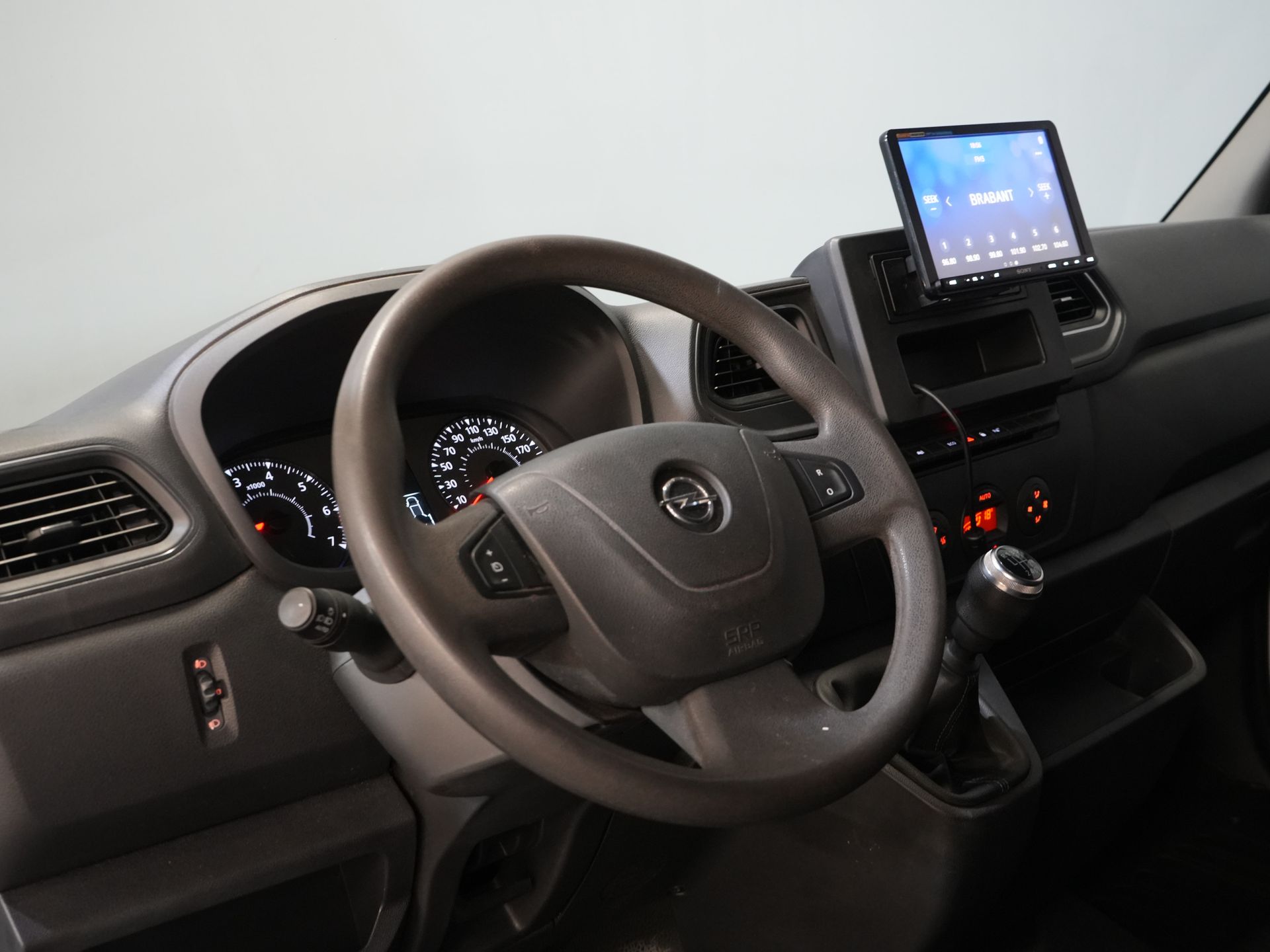 Opel Movano Bestelbus 2.3 Turbo 136PK L3H2 Camera/ Climate/ Cruise/ PDC/ Trekhaak / 2,5T trekgew./ Imperiaal+trap/ Side Bars/ NL Auto 13