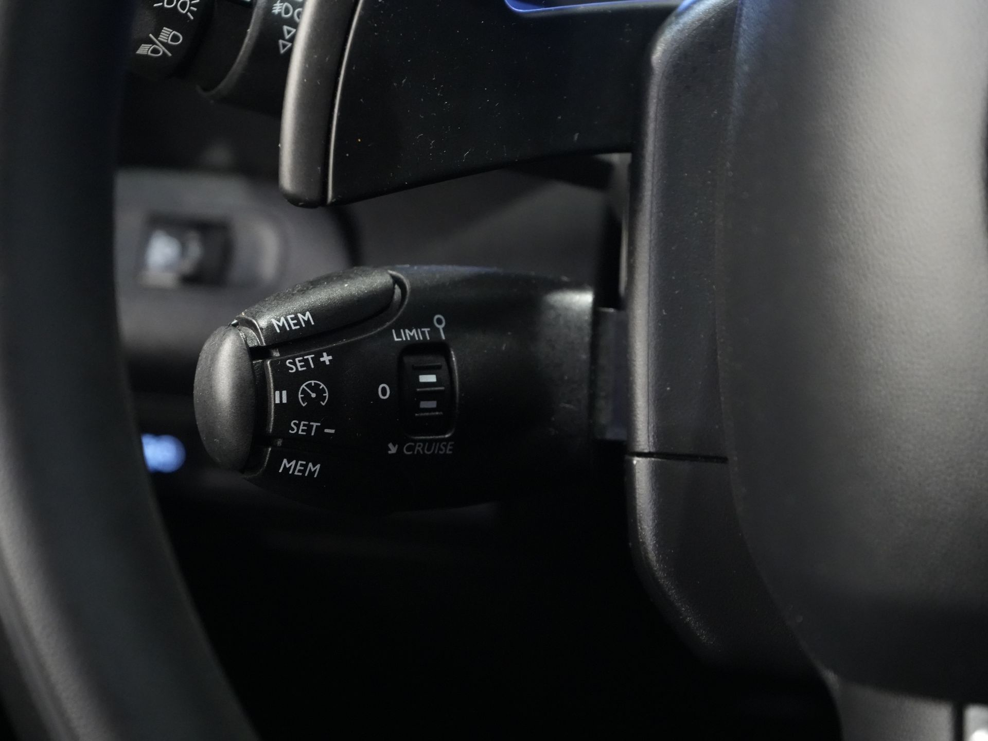 Toyota PROACE CITY Bestelbus 1.5 D-4D 130 PK Aut. 3 Pers./ Carplay/ Airco/ Camera/ Standkachel/ LMV/ Trekhaak/ Cruise 19