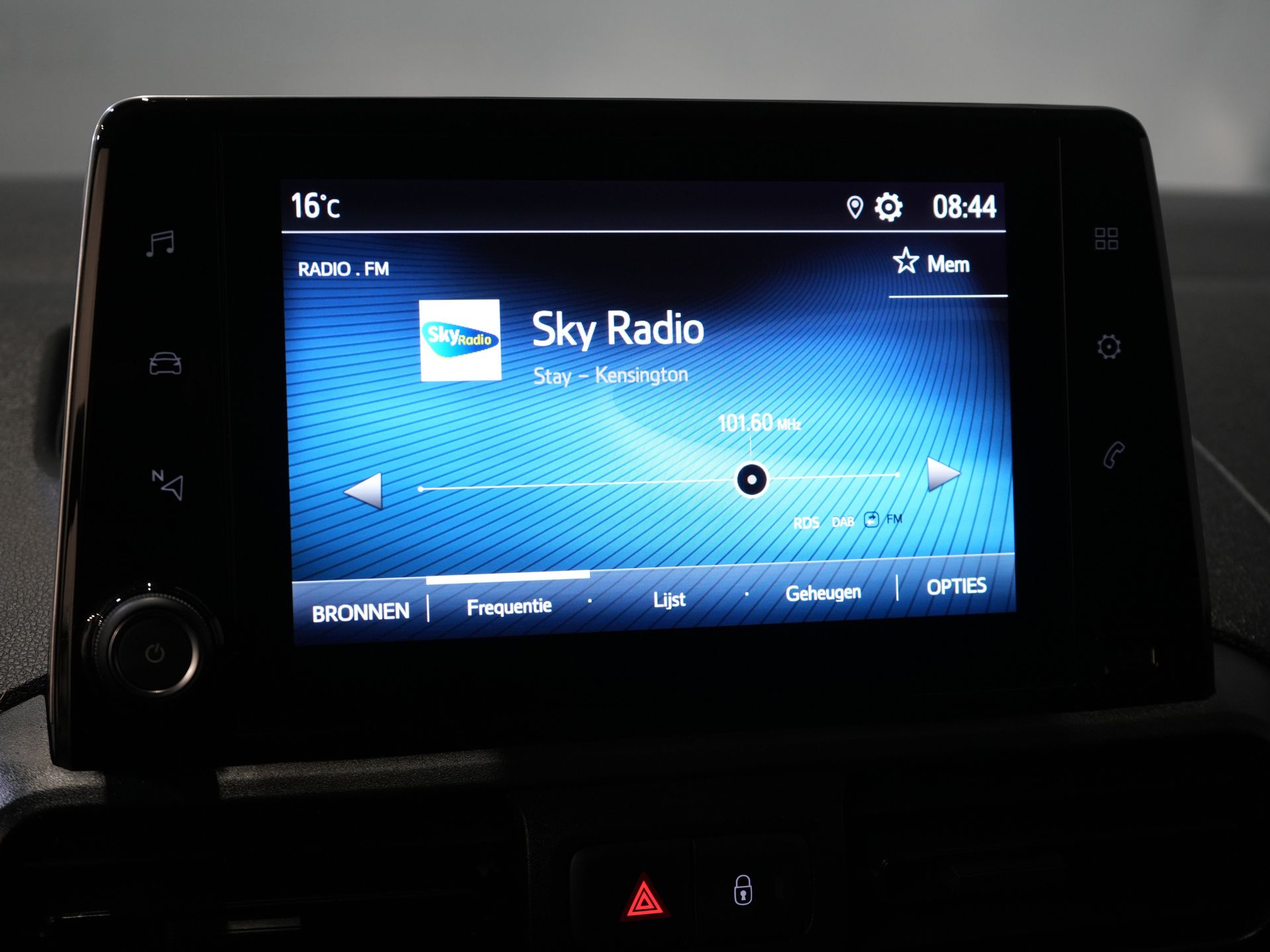 Toyota PROACE CITY Bestelbus 1.5 D-4D 130 PK Aut. 3 Pers./ Carplay/ Airco/ Camera/ Standkachel/ LMV/ Trekhaak/ Cruise 24