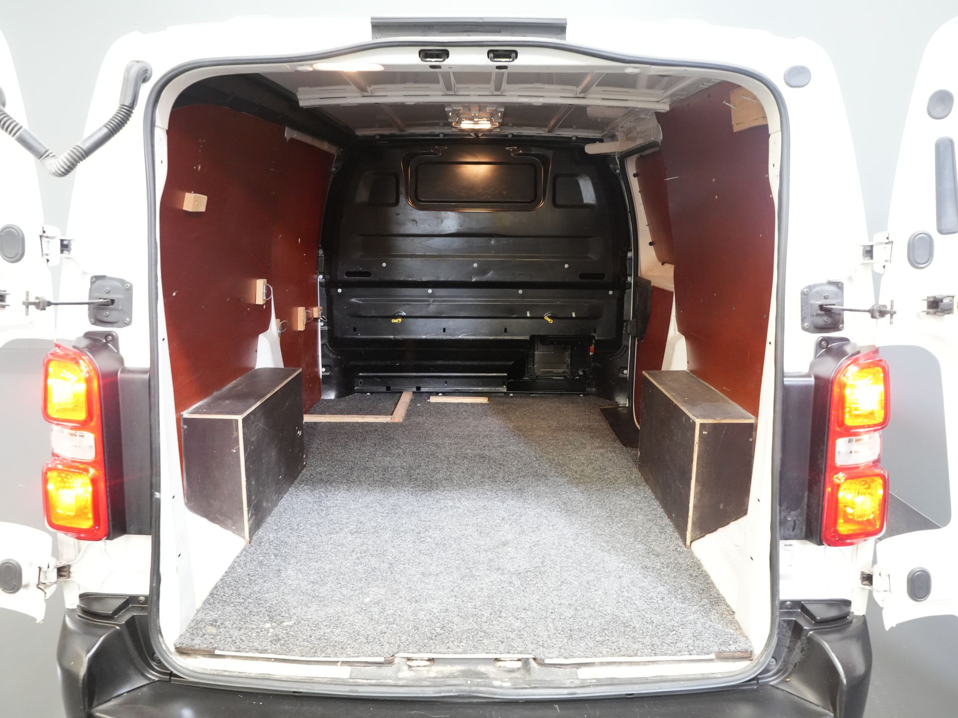 Toyota ProAce Worker Bestelbus 1.6 L3 Cruise/ Airco/ Camera/ Trekhaak/ Sidebars 14