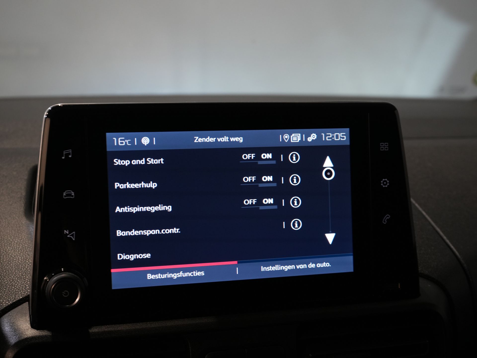 Fiat Doblò Bestelbus 1.5D 130 pk L2 Riem.V.V/ CarPlay/ Navi/ Camera/ PDC/ LMV/ Cruise/ Airco 23