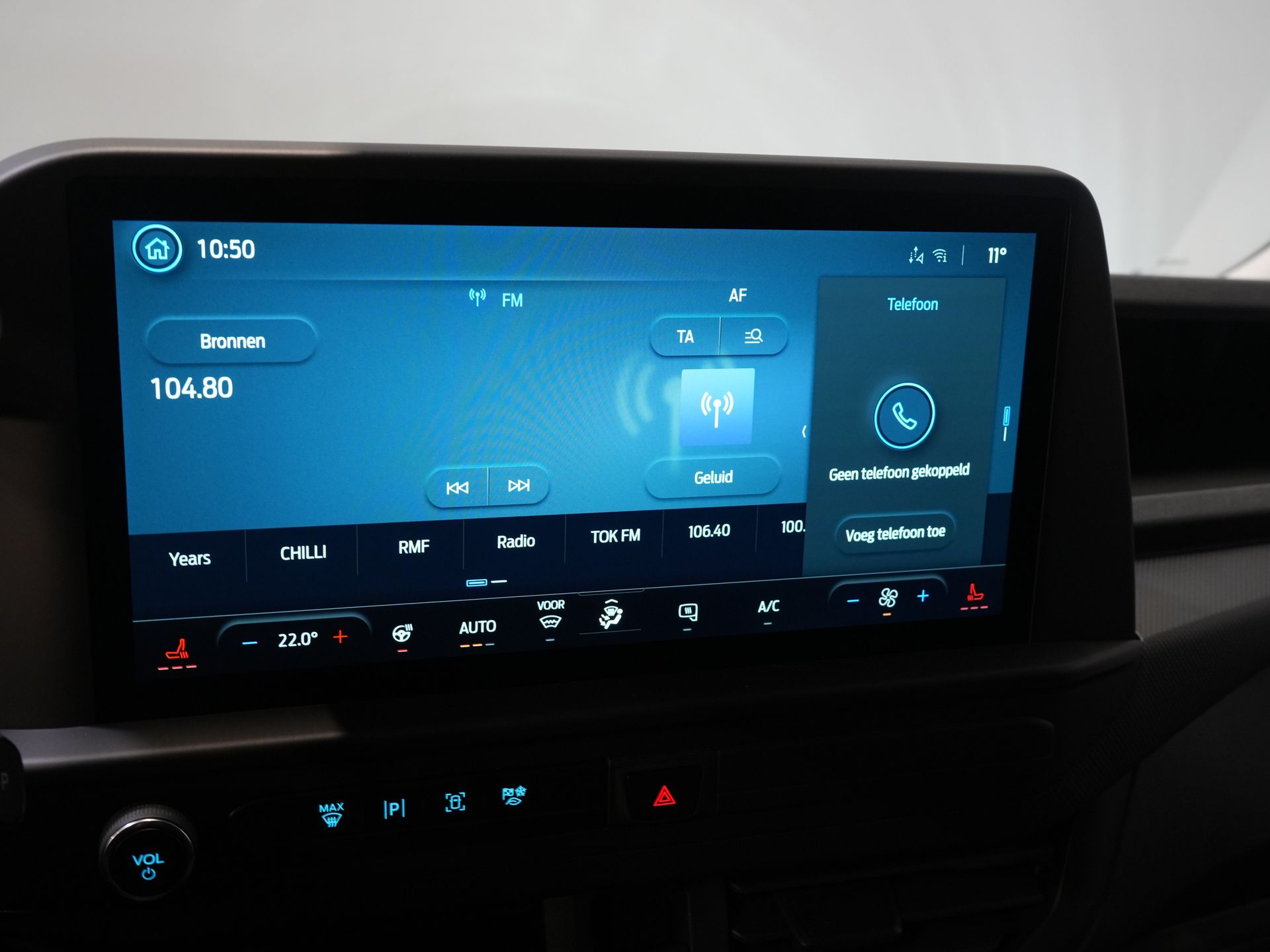 Ford E-Transit Custom Bestelbus L2 Trend 65 kWh 330km WLTP LED/ Standkachel/ Snellader/ 2.3t Trekverm./ Stuurverw./ Stoelverw./ Carplay/ Climate/ PDC/ Cruise 20