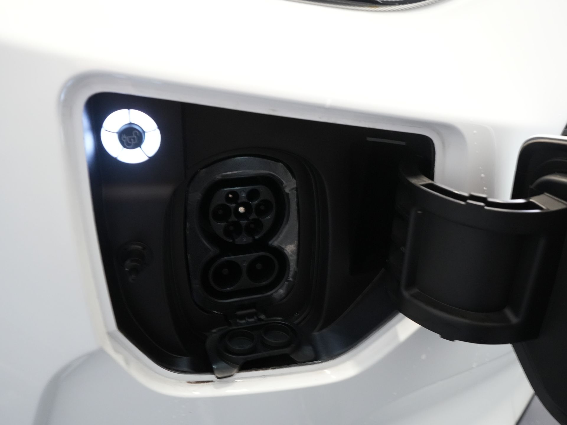 Ford E-Transit Custom Bestelbus L2 Trend 65 kWh 330km WLTP LED/ Standkachel/ Snellader/ 2.3t Trekverm./ Stuurverw./ Stoelverw./ Carplay/ Climate/ PDC/ Cruise 27