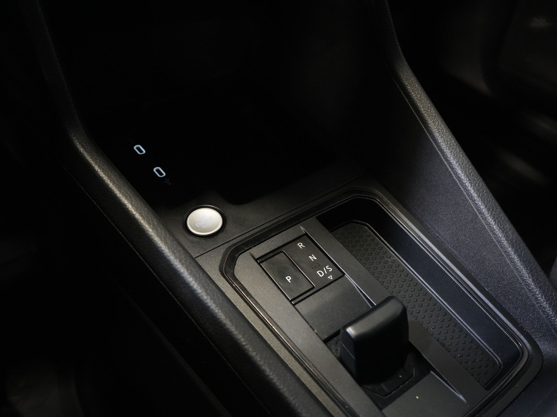 Volkswagen Caddy Cargo Maxi Bestelbus 2.0 TDI 125 pk DSG Aut. Standkachel/ Stoelverw./ Carplay/ Cruise/ Trekhaak/ Airco/ PDC 18