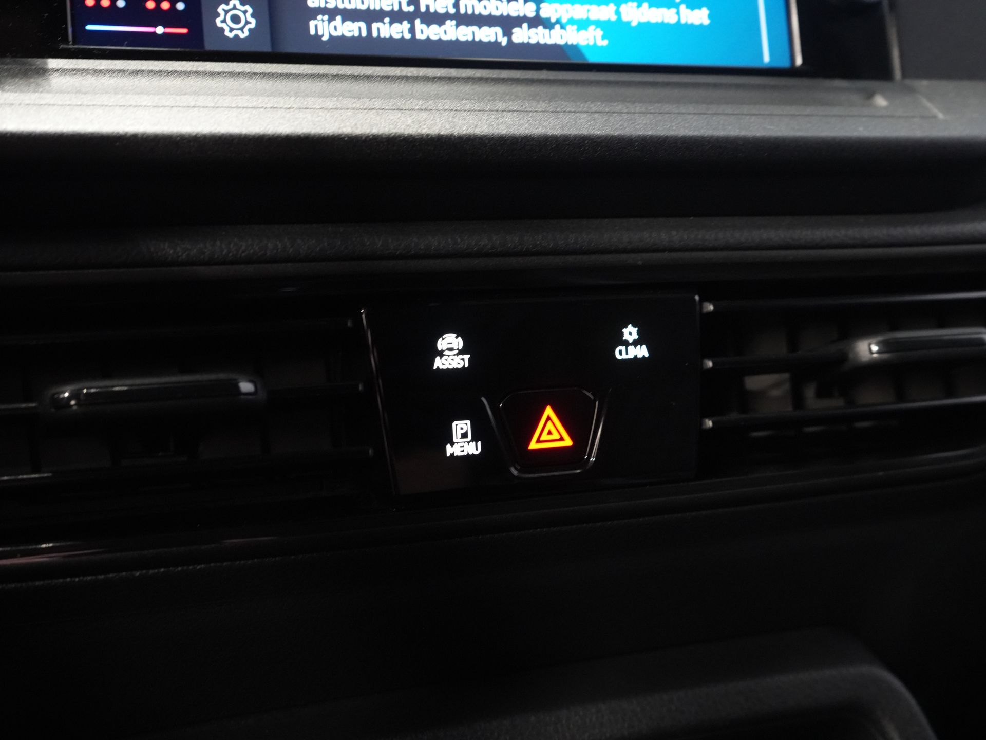 Volkswagen Caddy Cargo Bestelbus 2.0 TDI 125 pk DSG Aut. LED/ Standkachel/ Leder/ Adapt.Cruise/ Virtual Cockpit/ Stoelverw./ Camera/ PDC/ 17”LMV 22