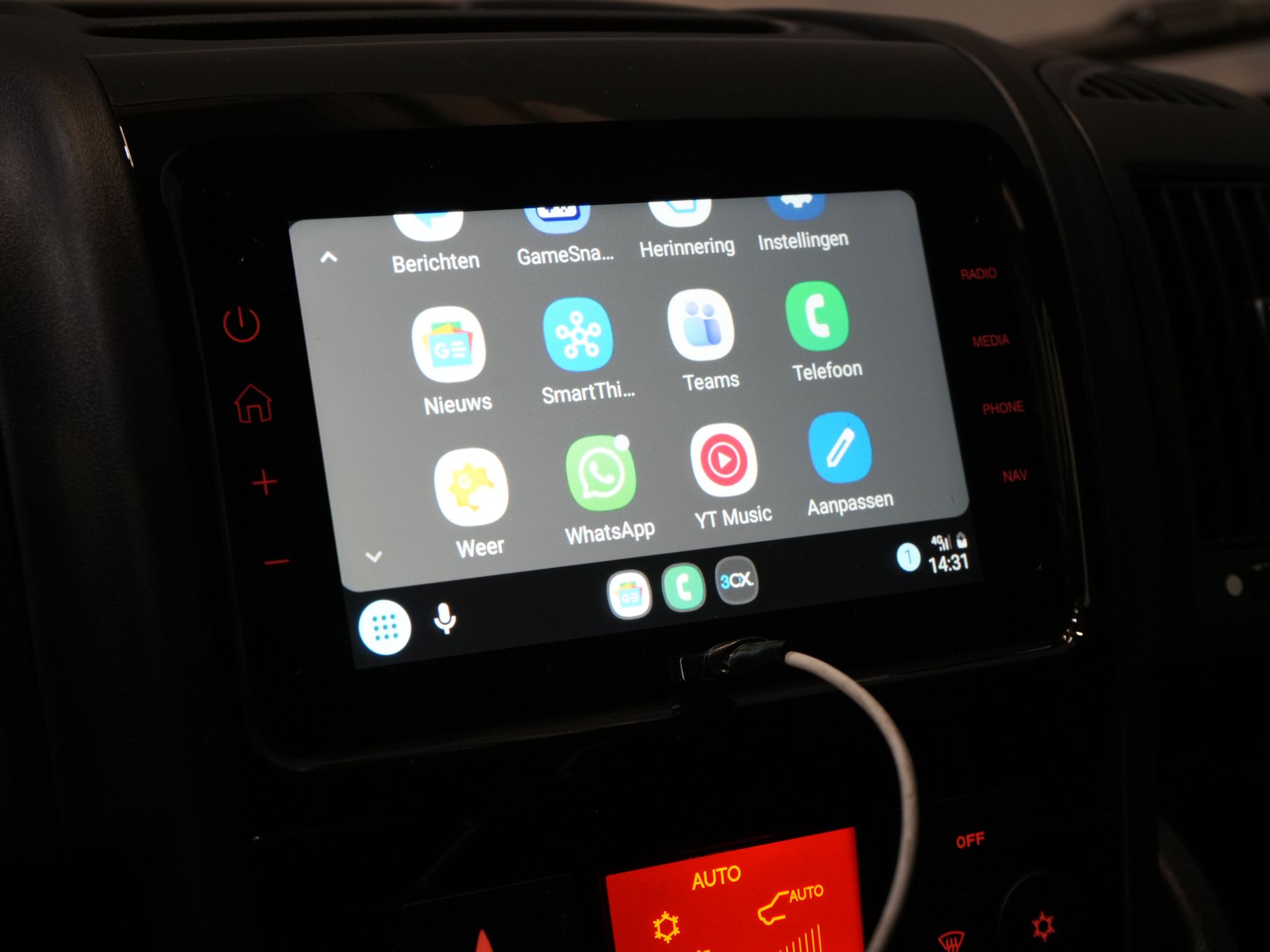 Opel Movano Chassis cabine 2.2 140 pk L2H2 Betimmering/ Carplay/ 270Gr.Deuren/ Climate/ Camera/ Cruise/ Navi/ PDC/ Cruise 24