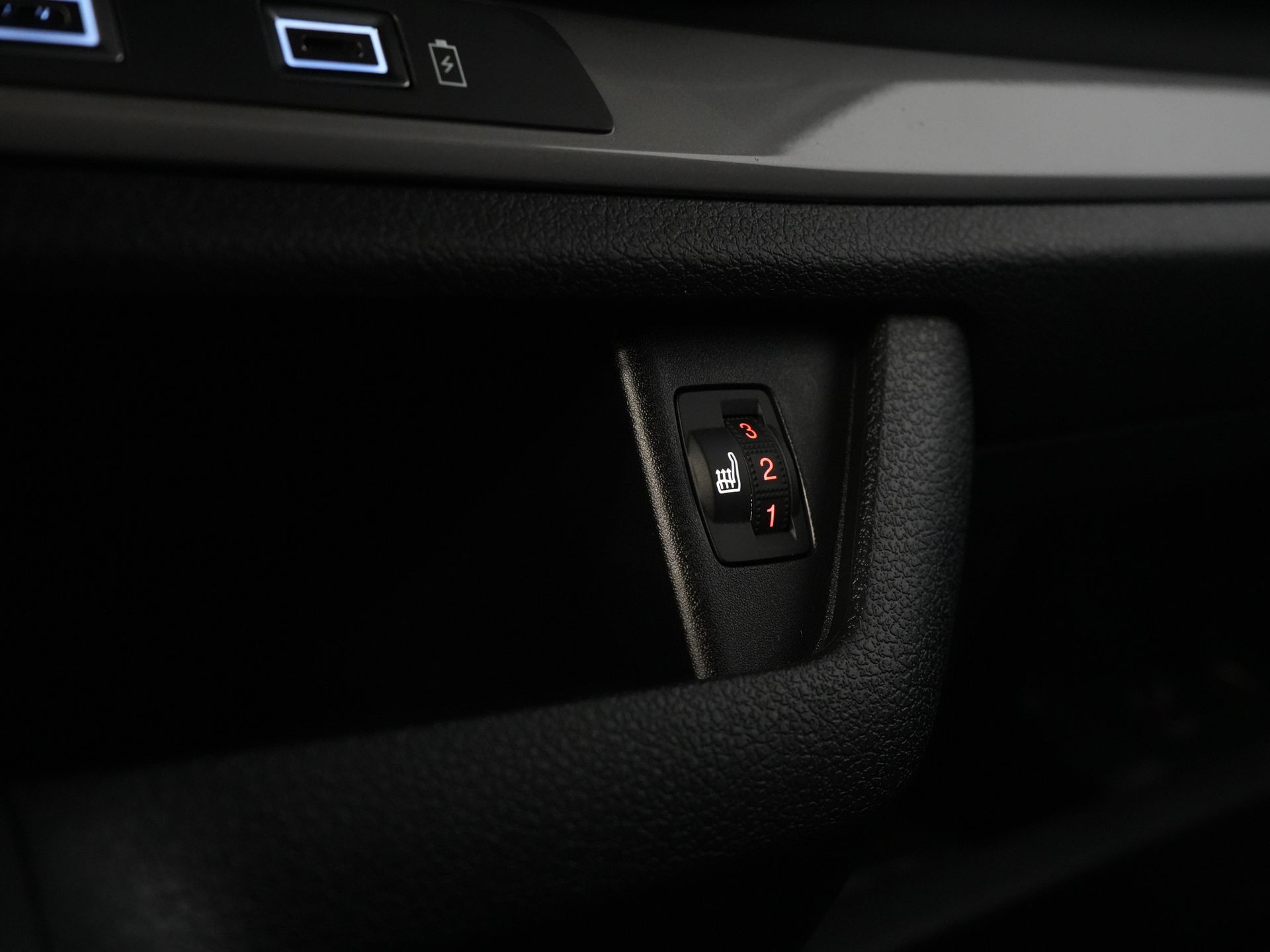 Toyota PROACE Electric Worker Bestelbus 75 kWh L3 345 km WLTP LED/ Snellader/ Keyless/ Adapt.Cruise/ Stuurverw./ Stoelverw./ Navi/ Carplay/ Camera/ PDC/ Airco 23