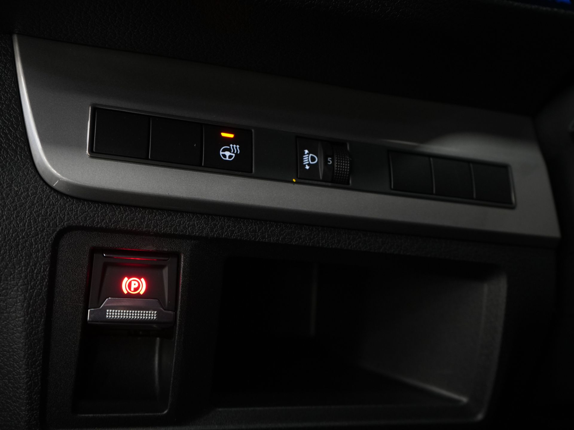 Toyota PROACE Electric Worker Bestelbus 75 kWh L3 345 km WLTP LED/ Snellader/ Keyless/ Adapt.Cruise/ Stuurverw./ Stoelverw./ Navi/ Carplay/ Camera/ PDC/ Airco 18