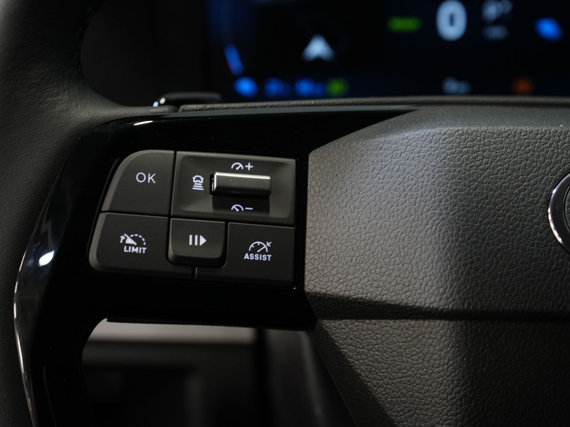 Toyota PROACE Electric Worker Bestelbus 75 kWh L3 345 km WLTP LED/ Snellader/ Keyless/ Adapt.Cruise/ Stuurverw./ Stoelverw./ Navi/ Carplay/ Camera/ PDC/ Airco 19