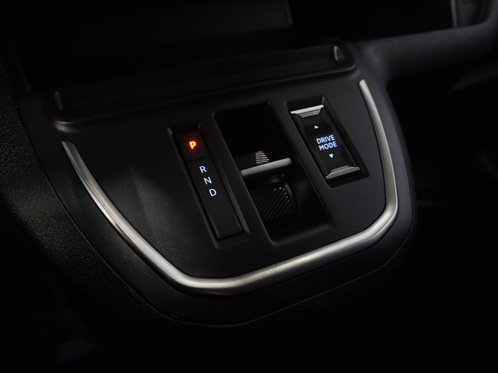 Toyota PROACE Electric Worker Bestelbus 75 kWh L3 345 km WLTP LED/ Snellader/ Keyless/ Adapt.Cruise/ Stuurverw./ Stoelverw./ Navi/ Carplay/ Camera/ PDC/ Airco 21