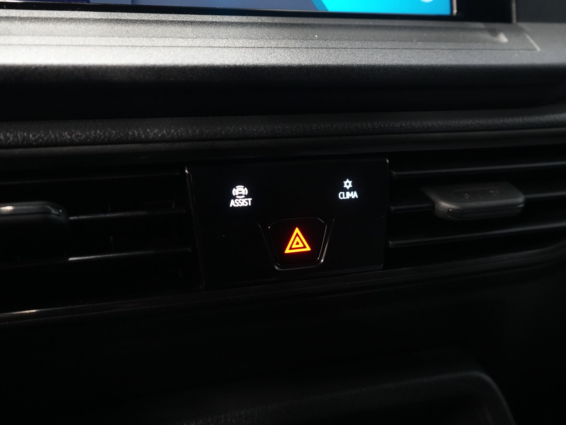 Volkswagen Caddy Cargo Maxi Bestelbus 2.0 TDI 125 pk DSG Aut. Standkachel/ Stoelverw./ Carplay/ Airco/ Dakdragers/ Cruise/ PDC/ Trekhaak 20