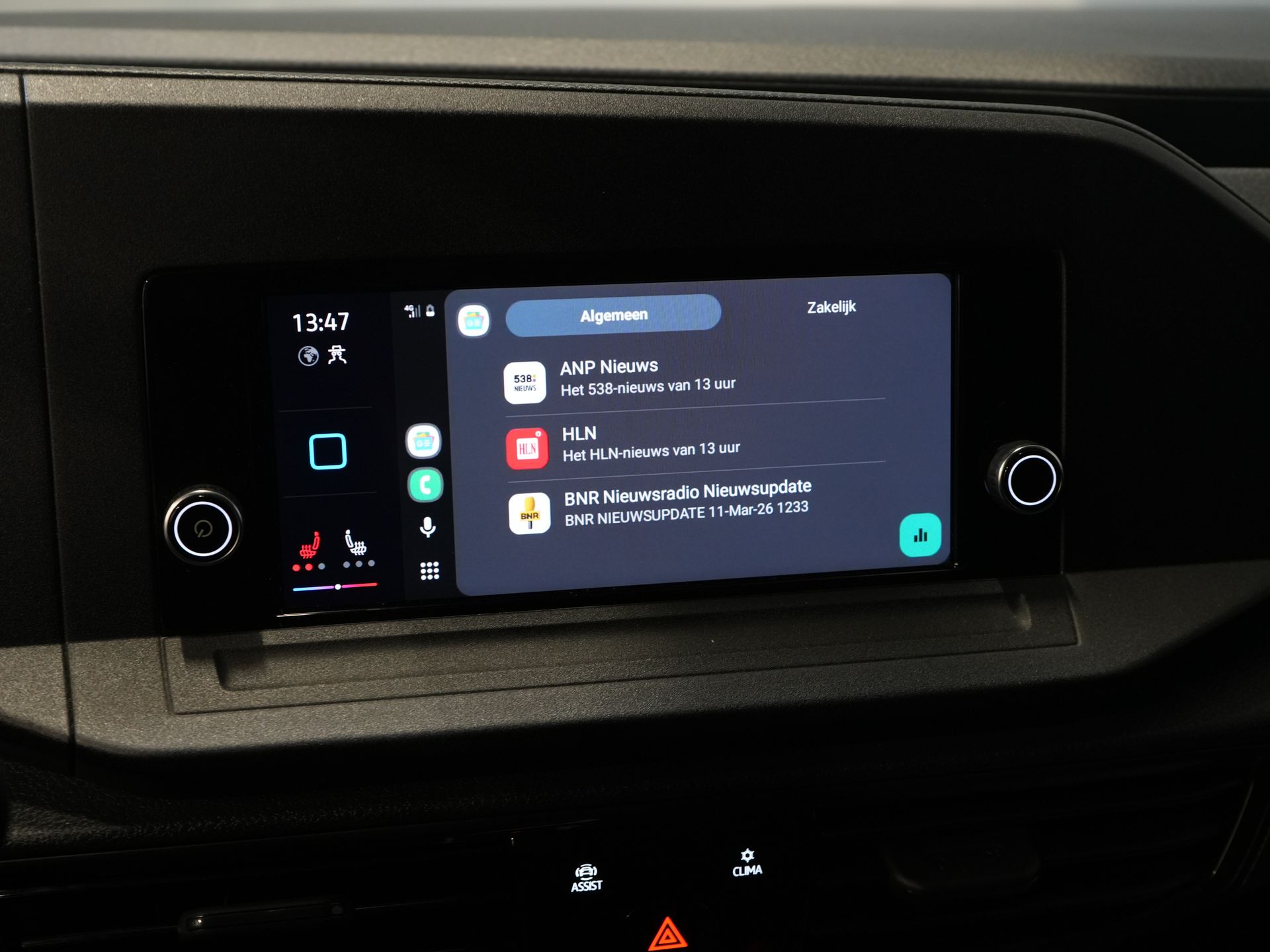 Volkswagen Caddy Cargo Maxi Bestelbus 2.0 TDI 125 pk DSG Aut. Standkachel/ Stoelverw./ Carplay/ Airco/ Dakdragers/ Cruise/ PDC/ Trekhaak 24