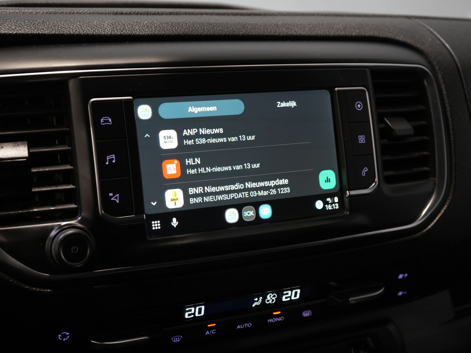 Toyota PROACE Electric Worker 75Kwh Bestelbus L3 345km WLTP Snellader/ 2xSchuifdeur/ Keyless/ Carplay/ Head Up/ Navi/ Camera/ Cruise/ Climate/ PDC 26