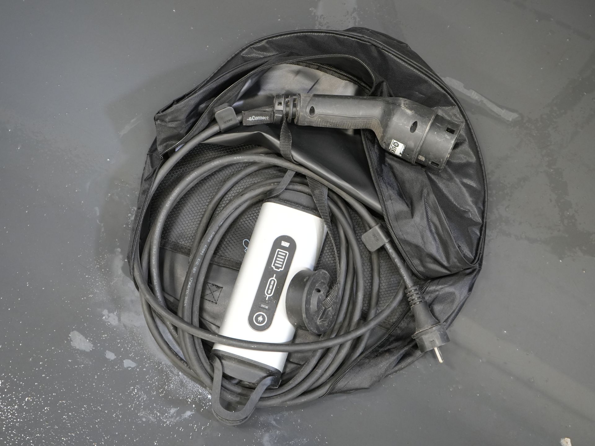 Toyota PROACE Electric Worker 75Kwh Bestelbus L3 345km WLTP Snellader/ 2xSchuifdeur/ Keyless/ Carplay/ Head Up/ Navi/ Camera/ Cruise/ Climate/ PDC 30