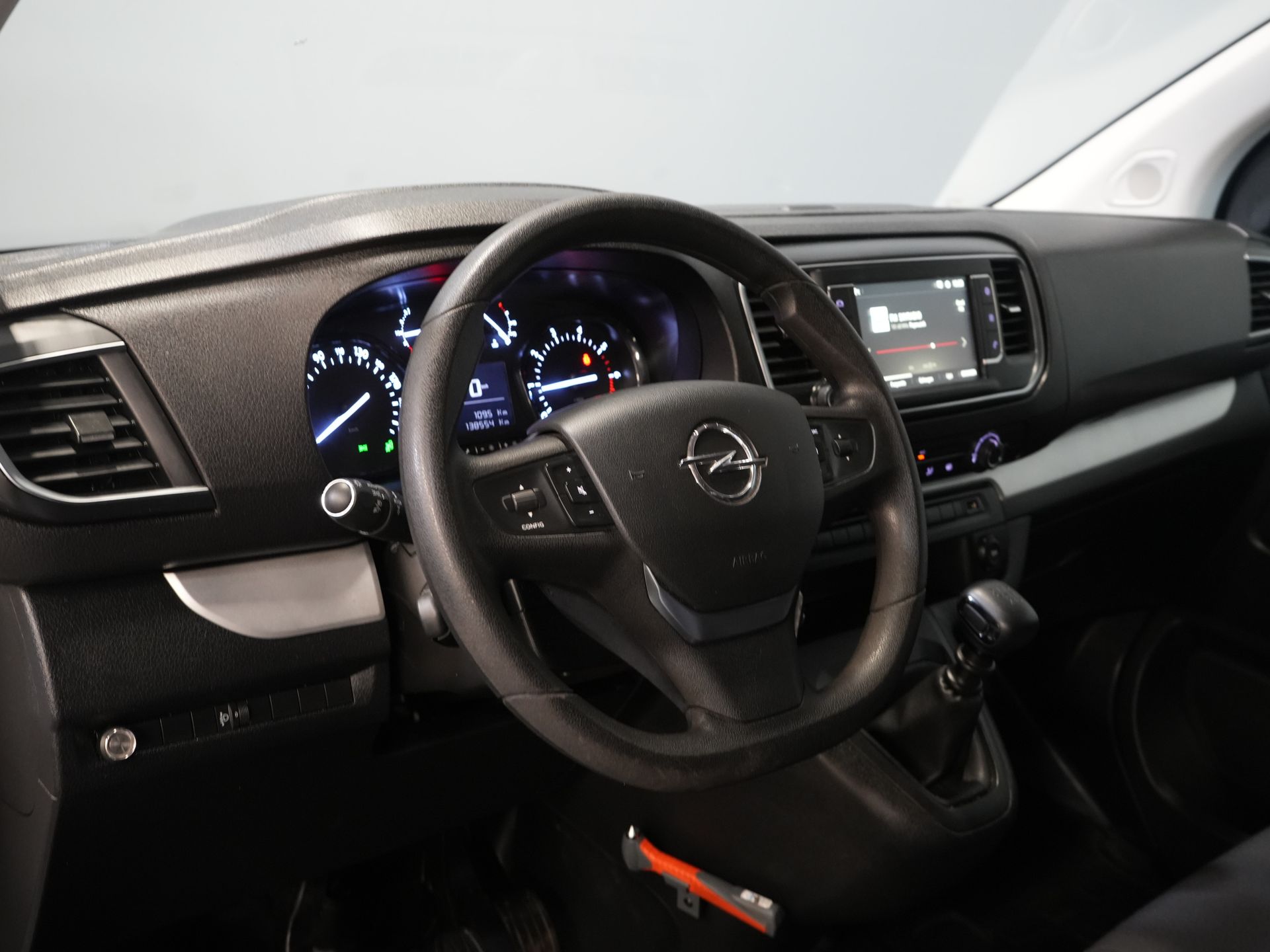 Opel Vivaro Bestelbus 2.0 CDTI 125 pk DC Dubbel Cabine Carplay/ 6 Pers./ Cruise/ Camera/ PDC V+A/ Trekhaak/ NL Auto 13