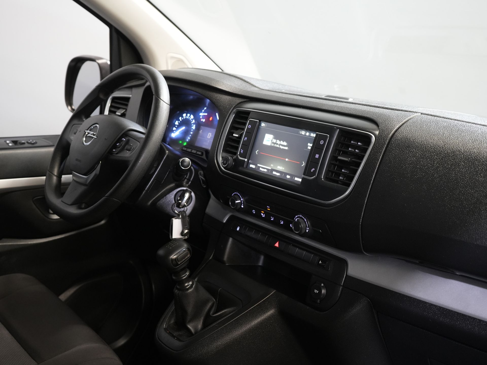 Opel Vivaro Bestelbus 2.0 CDTI 125 pk DC Dubbel Cabine Carplay/ 6 Pers./ Cruise/ Camera/ PDC V+A/ Trekhaak/ NL Auto 2