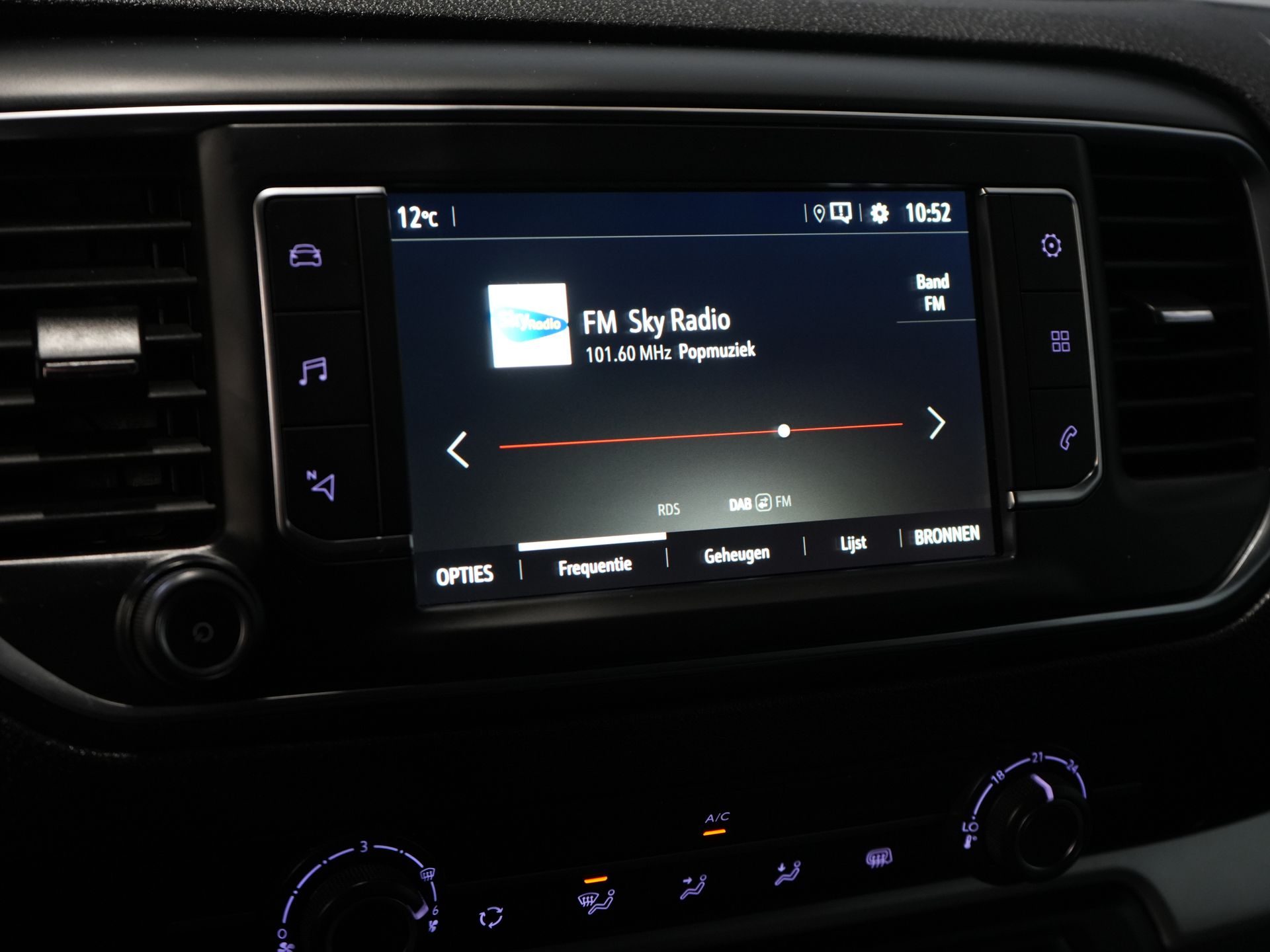 Opel Vivaro Bestelbus 2.0 CDTI 125 pk DC Dubbel Cabine Carplay/ 6 Pers./ Cruise/ Camera/ PDC V+A/ Trekhaak/ NL Auto 21