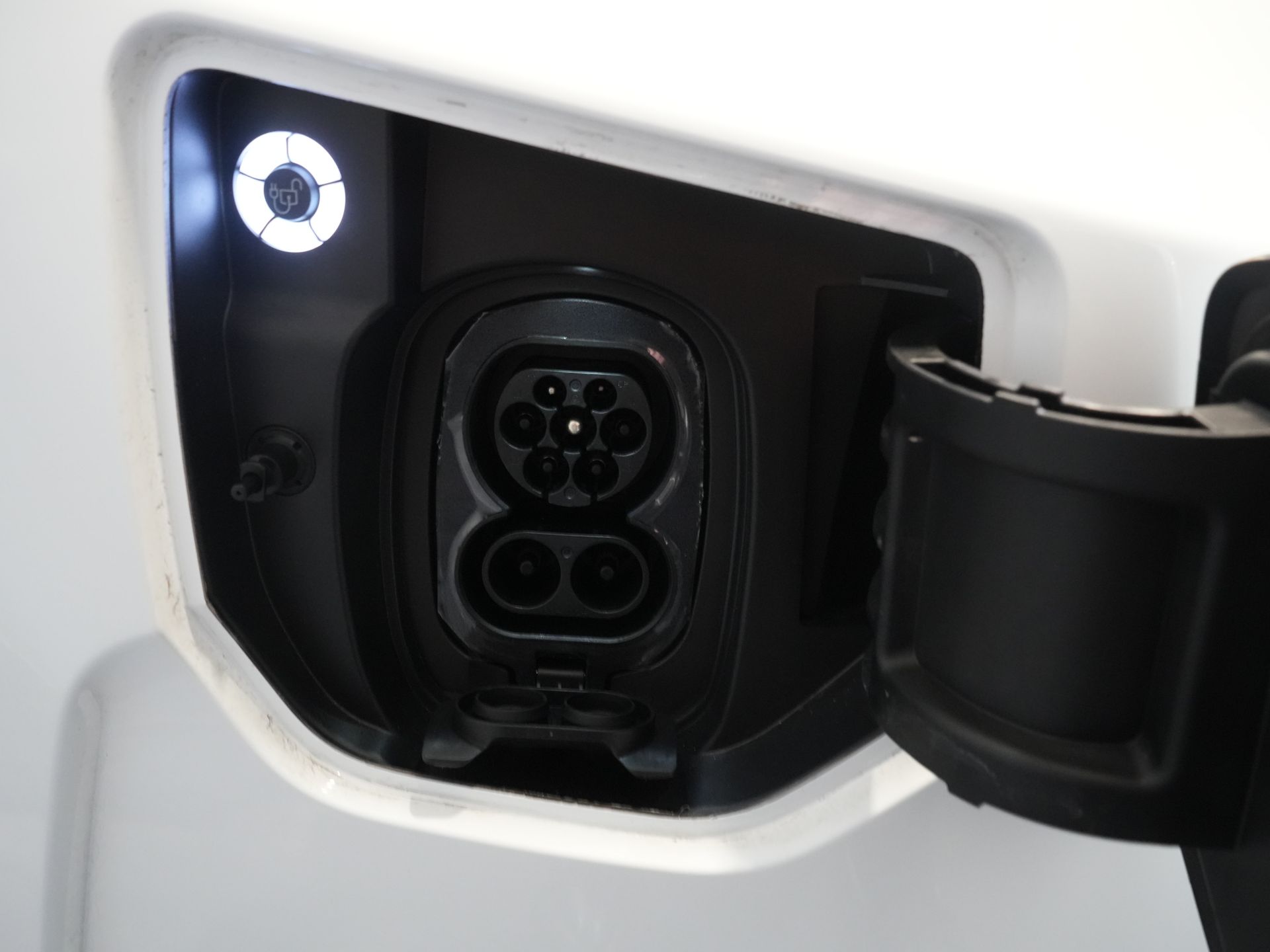 Ford E-Transit Custom Bestelbus Trend L2 65 kWh 330 km WLTP LED/ Snellader/ 2.3t Trekverm./ Stuurverw./ Stoelverw./ Carplay/ Climate/ Camera/ PDC/ Cruise 27