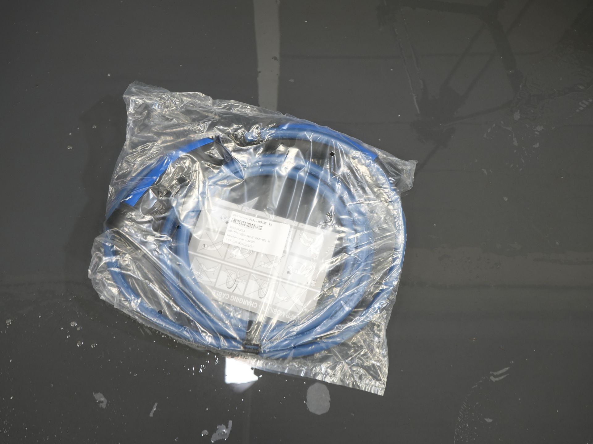 Ford E-Transit Custom Bestelbus Trend L2 65 kWh 330 km WLTP LED/ Snellader/ 2.3t Trekverm./ Stuurverw./ Stoelverw./ Carplay/ Climate/ Camera/ PDC/ Cruise 28